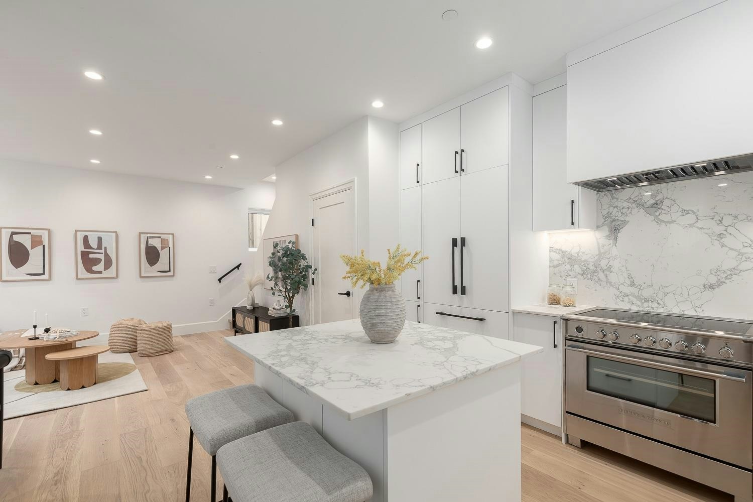 851 E 19th Avenue, Vancouver, BC, V5V 1K6 - 7