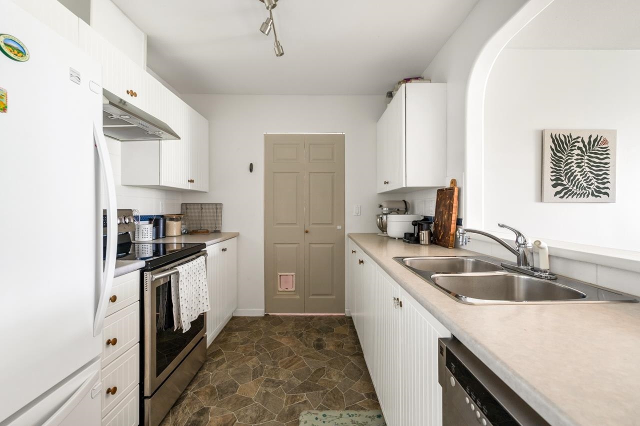 324-12639 No. 2 Road, Richmond, BC, V7E 6N6 - 11