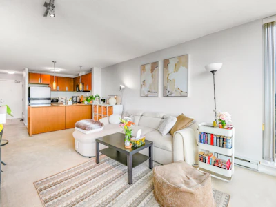 3209-9888 Cameron Street - 3