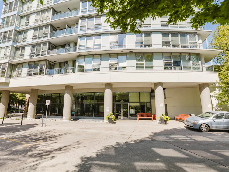 2305-928 Beatty Street, Vancouver, BC, V6Z 3G6 - 4