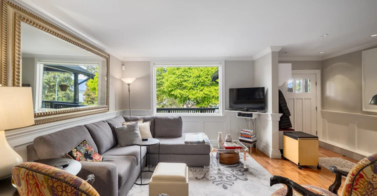 3244 W 1st Avenue, Vancouver, BC, V6K 1H5