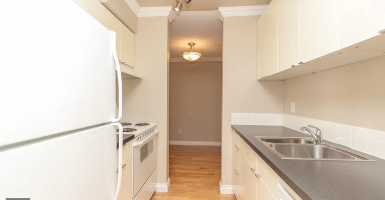 418-65 First Street, New Westminster, BC, V3L 5K9 - 6