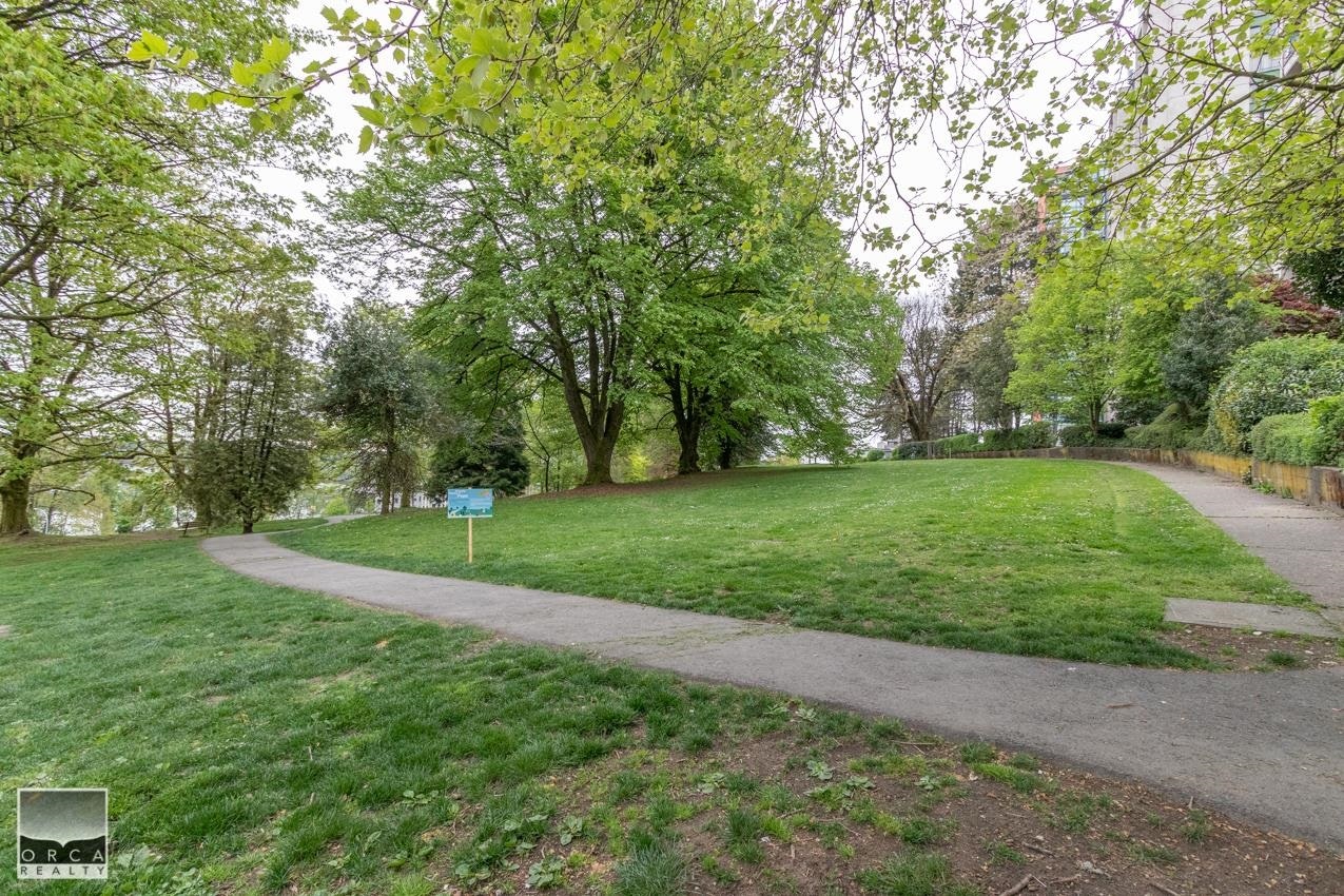418-65 First Street, New Westminster, BC, V3L 5K9 - 16
