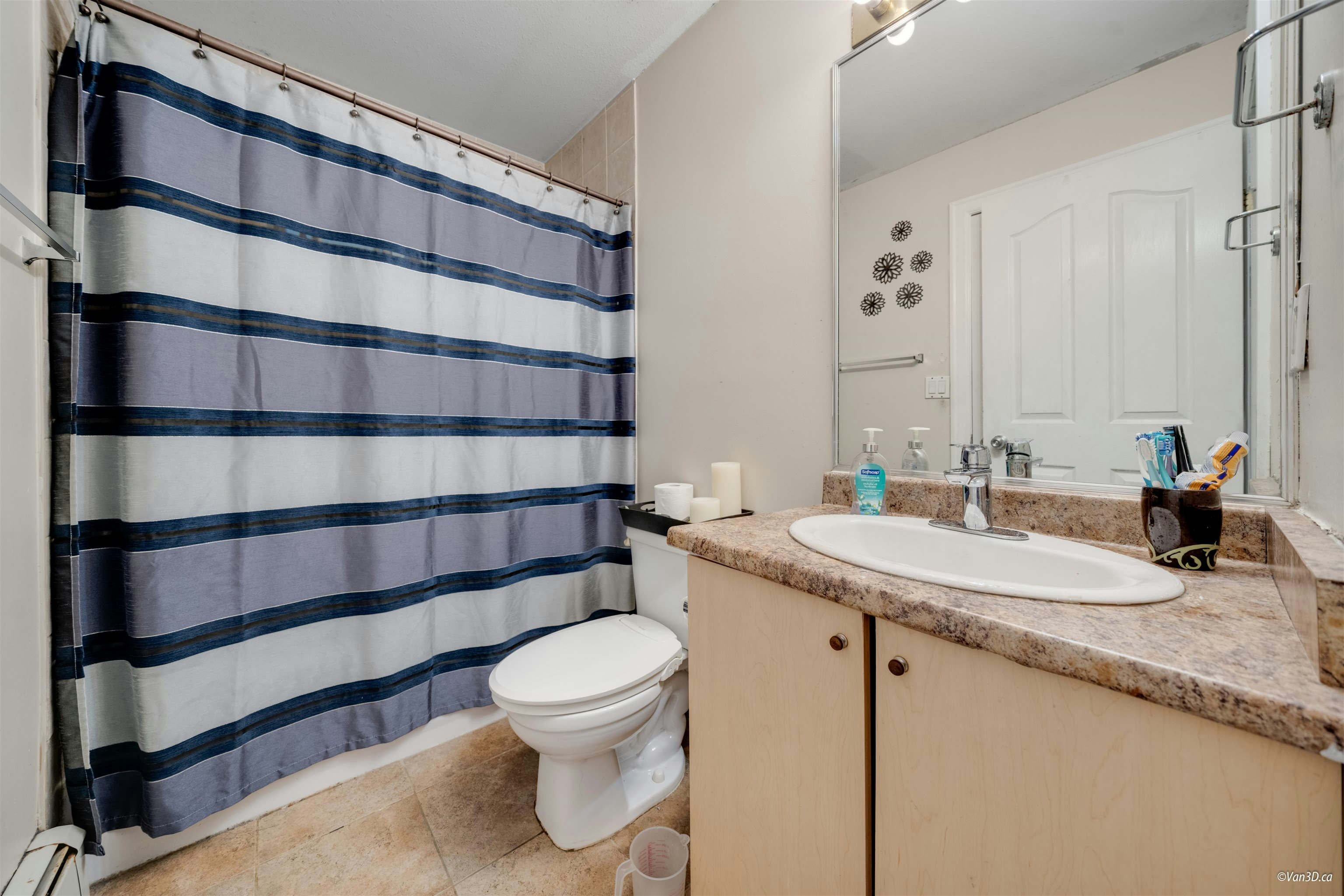 8863 King George Boulevard, Surrey, BC, V3V 5V6 - 13