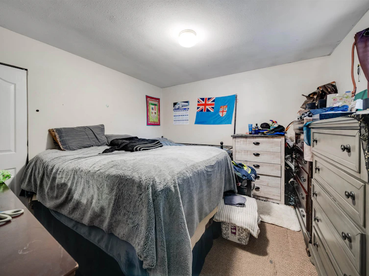 8863 King George Boulevard, Surrey, BC, V3V 5V6 - 11