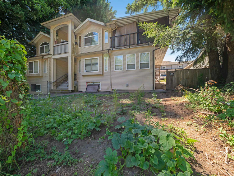 8863 King George Boulevard, Surrey, BC, V3V 5V6 - 21