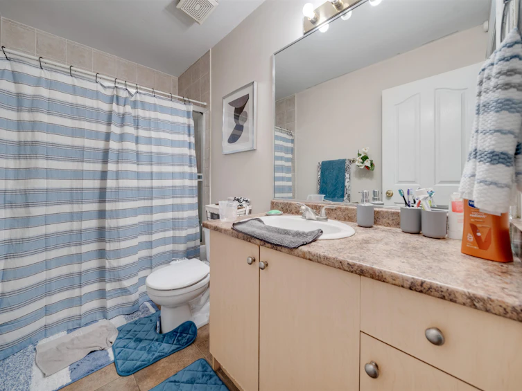 8863 King George Boulevard, Surrey, BC, V3V 5V6 - 14