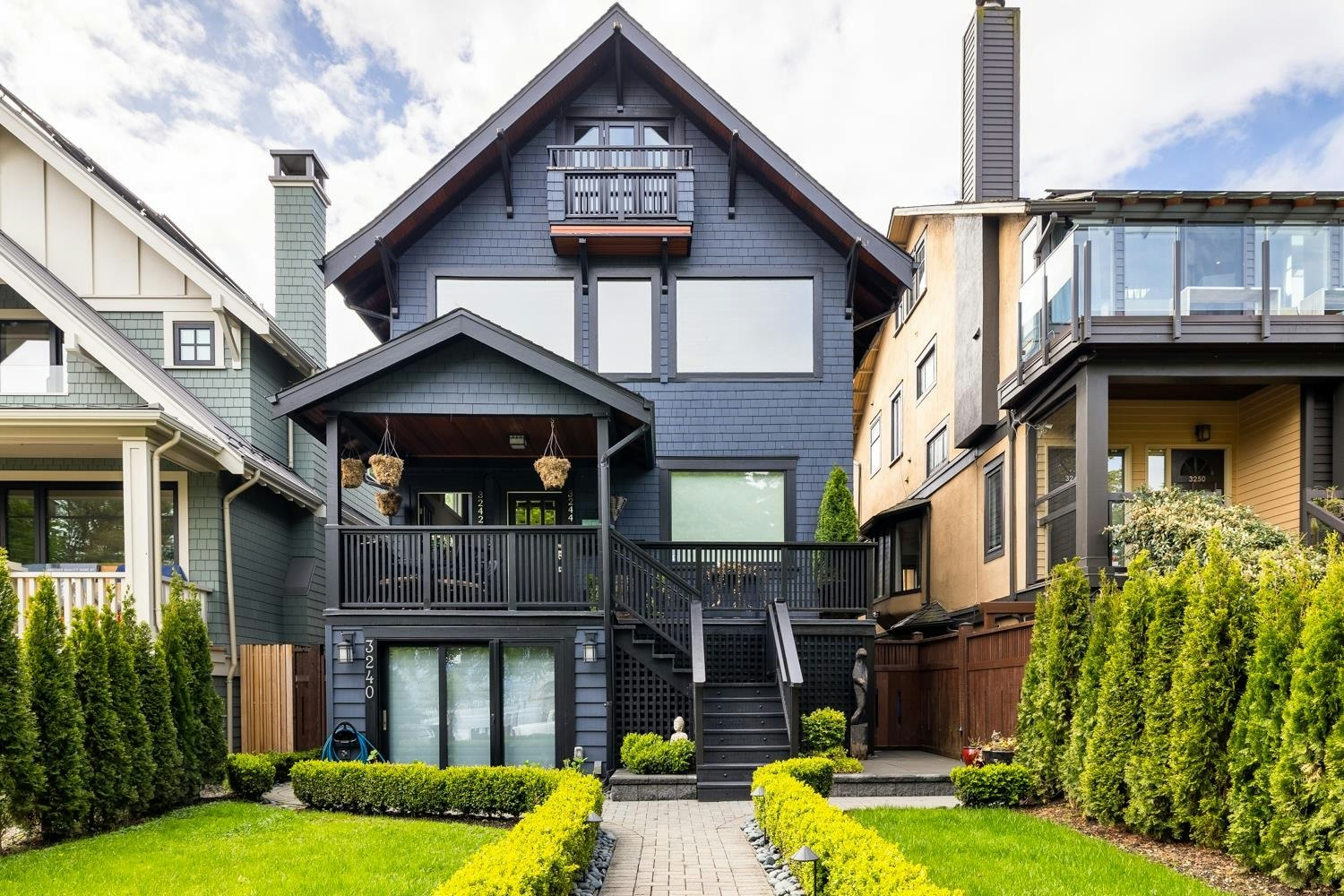 3242 W 1st Avenue, Vancouver, BC, V6K 1H5