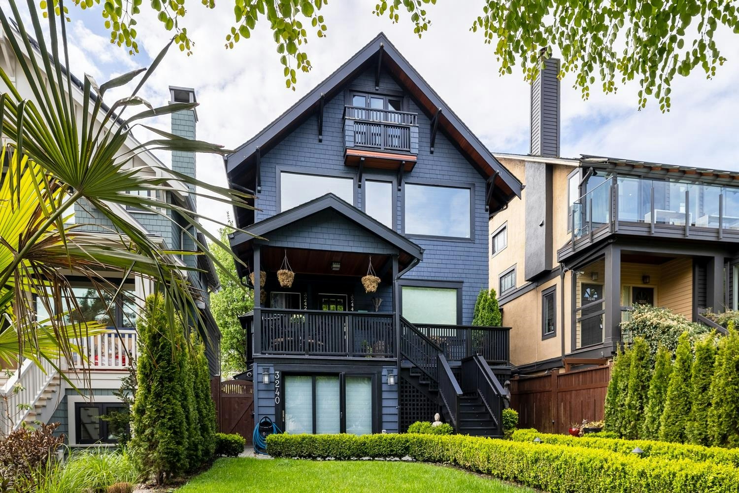 3242 W 1st Avenue, Vancouver, BC, V6K 1H5 - 2