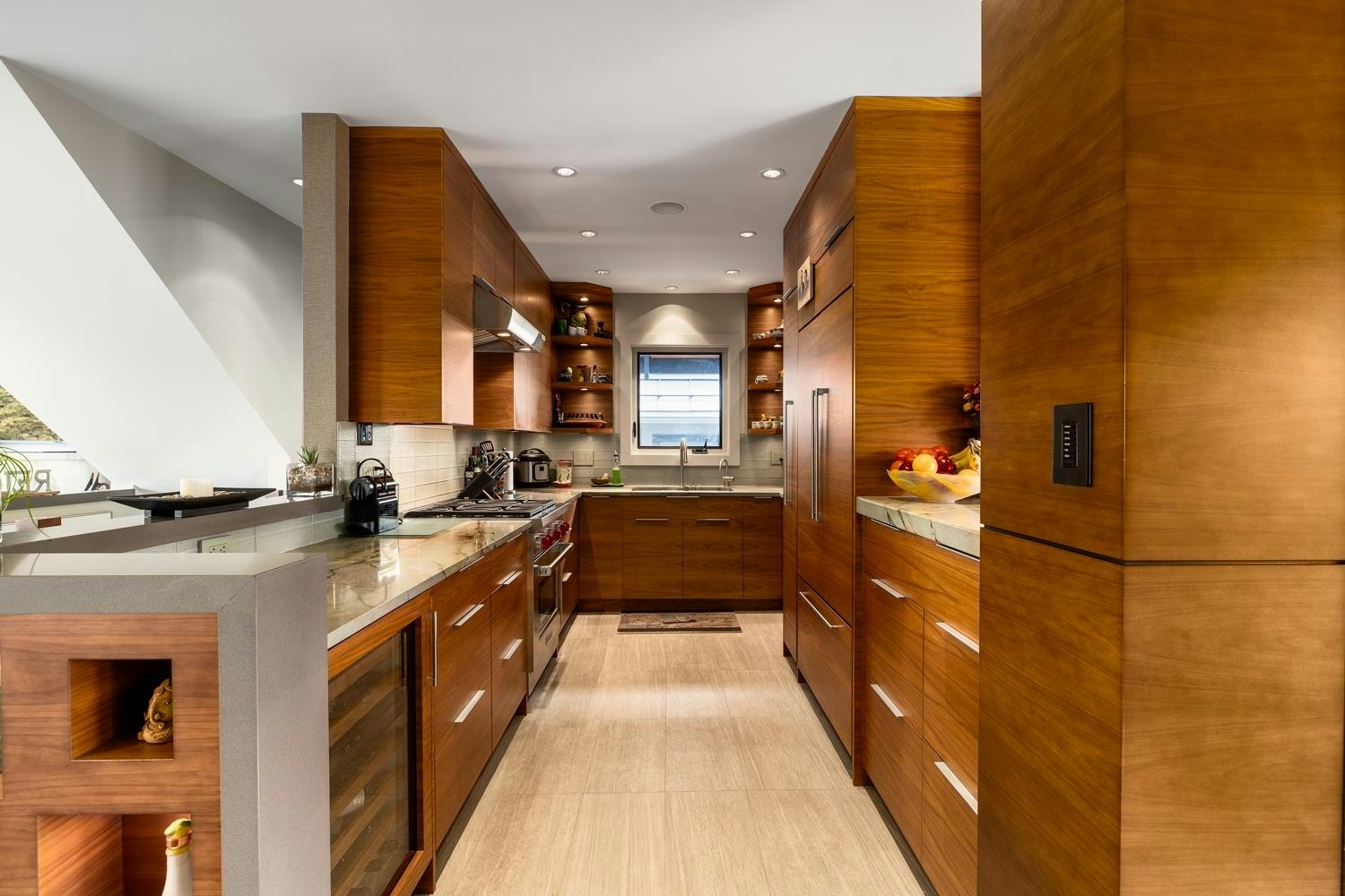 3242 W 1st Avenue, Vancouver, BC, V6K 1H5 - 13