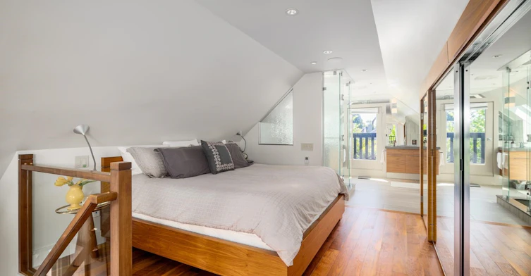 3242 W 1st Avenue, Vancouver, BC, V6K 1H5 - 21