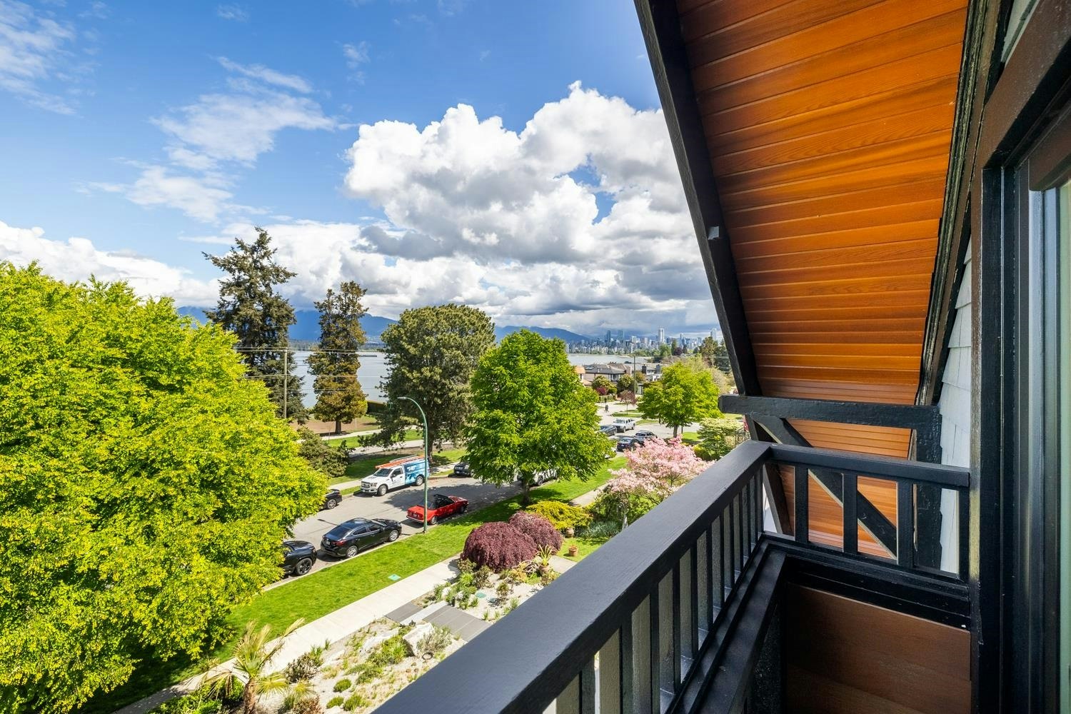 3242 W 1st Avenue, Vancouver, BC, V6K 1H5 - 24