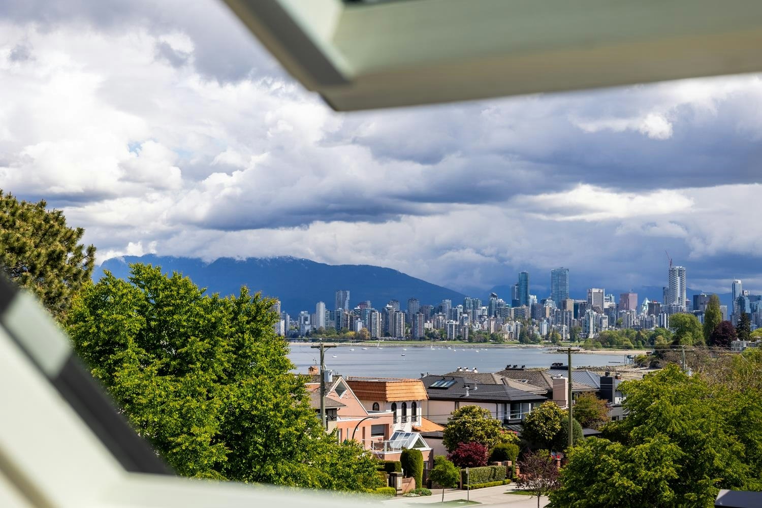 3242 W 1st Avenue, Vancouver, BC, V6K 1H5 - 25