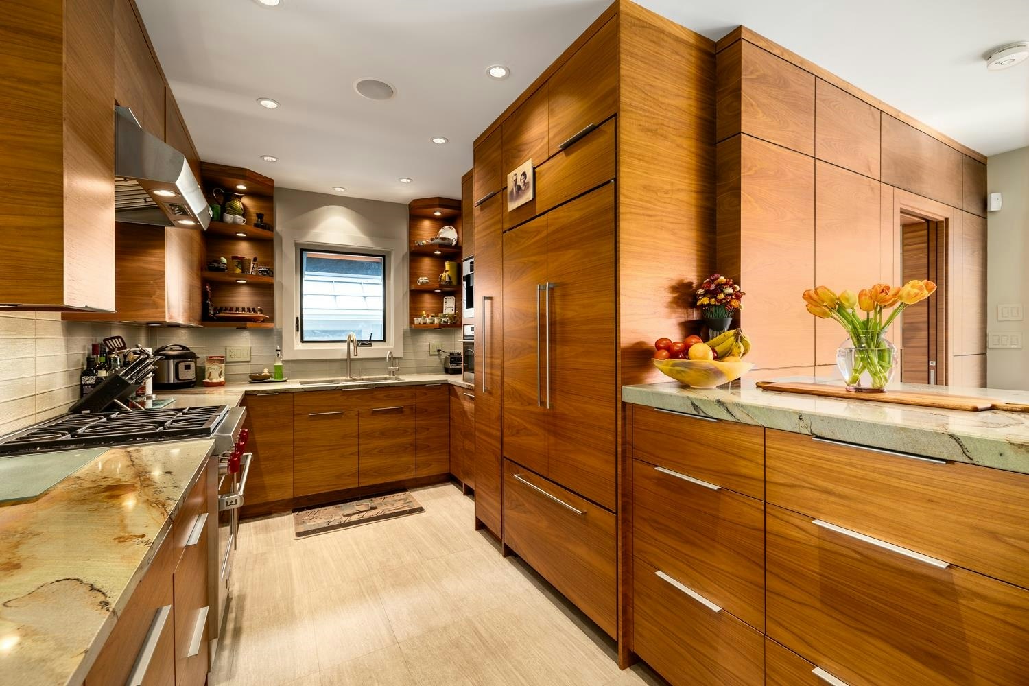 3242 W 1st Avenue, Vancouver, BC, V6K 1H5 - 14