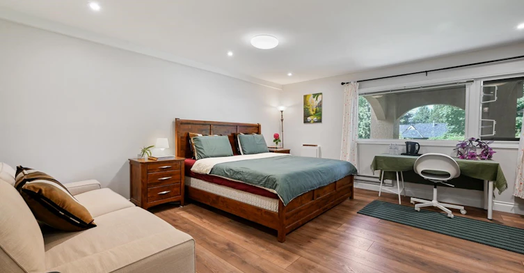 Main Floor-310 St. James Road, North Vancouver, BC, V7N 1L2 - 6