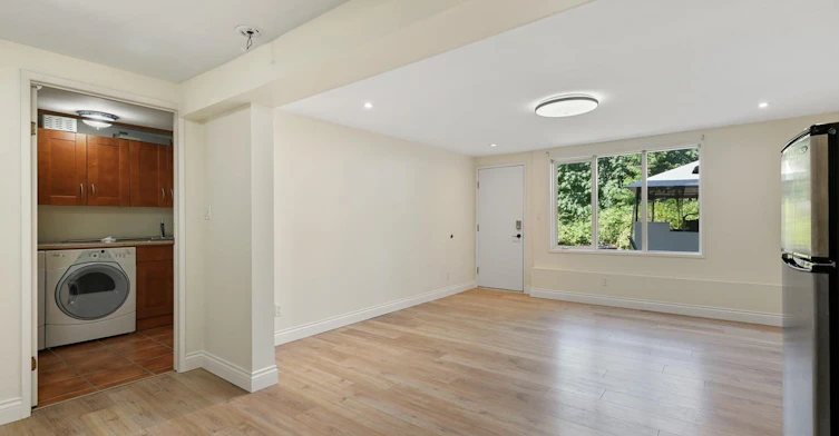 Main Floor-310 St. James Road, North Vancouver, BC, V7N 1L2 - 20
