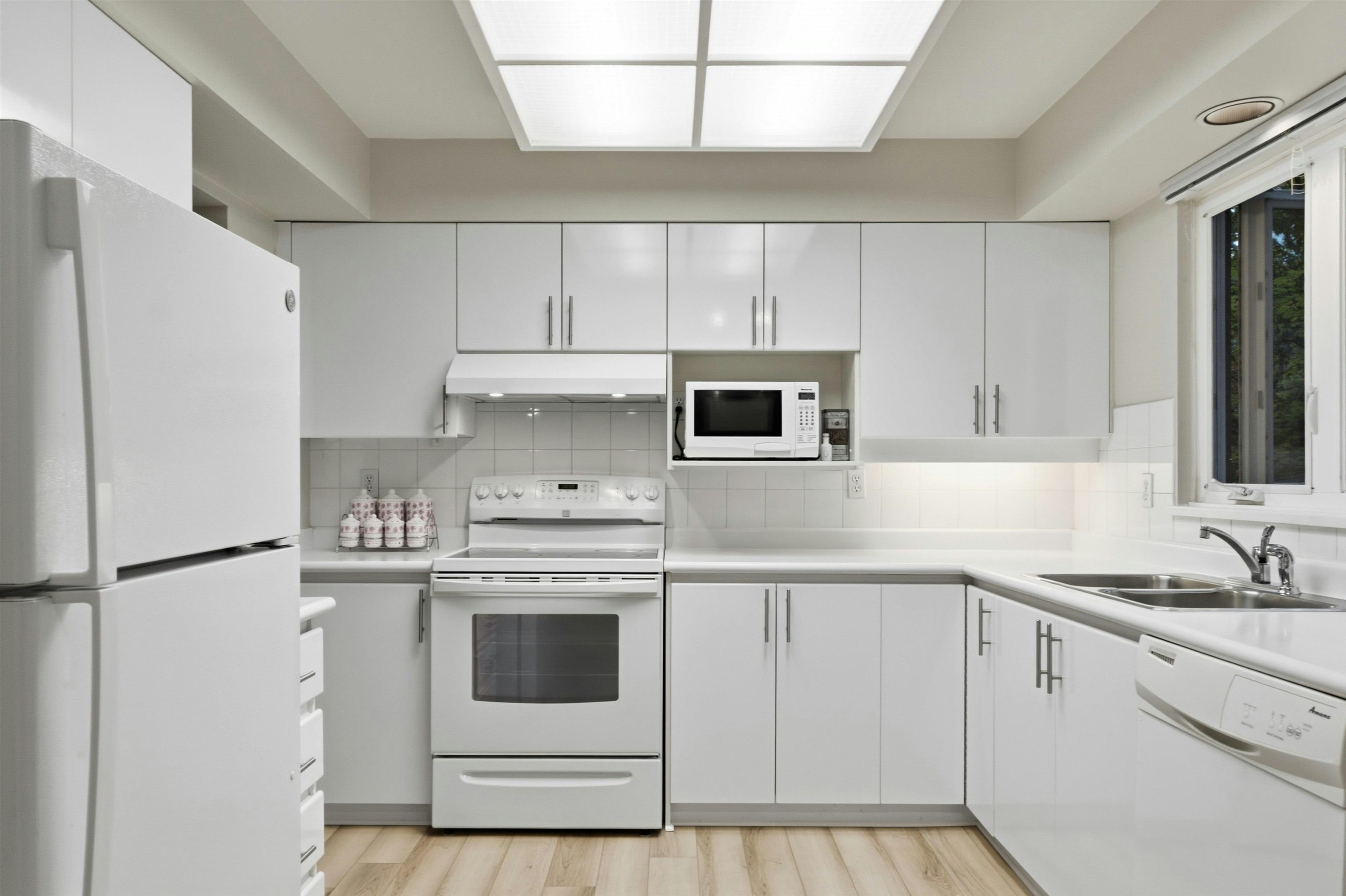 303-106 W Kings Road, North Vancouver, BC, V7N 2L8 - 5