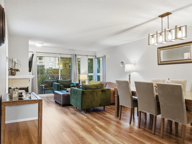303-106 W Kings Road, North Vancouver, BC, V7N 2L8