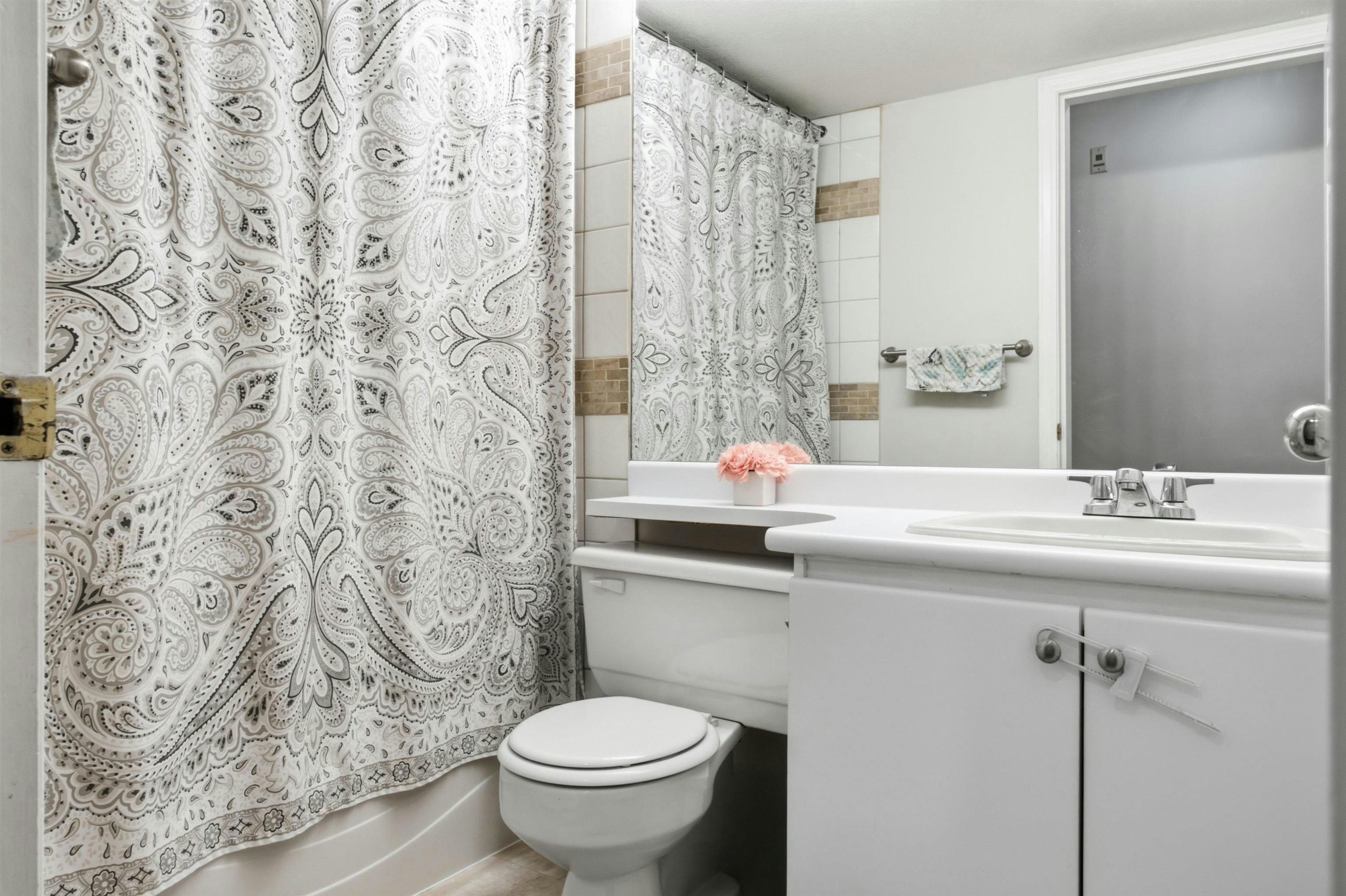 303-106 W Kings Road, North Vancouver, BC, V7N 2L8 - 16