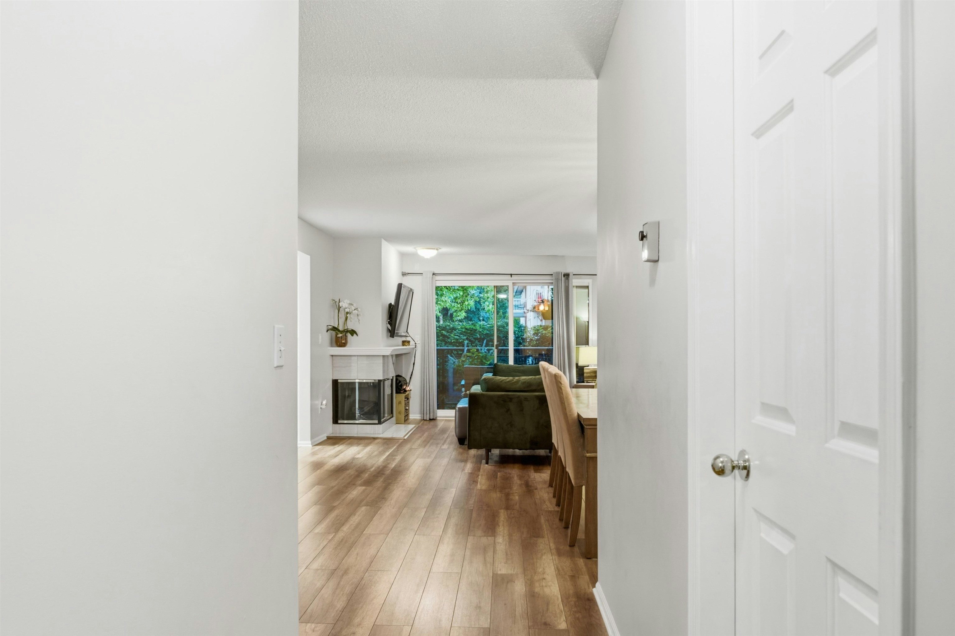 303-106 W Kings Road, North Vancouver, BC, V7N 2L8 - 13