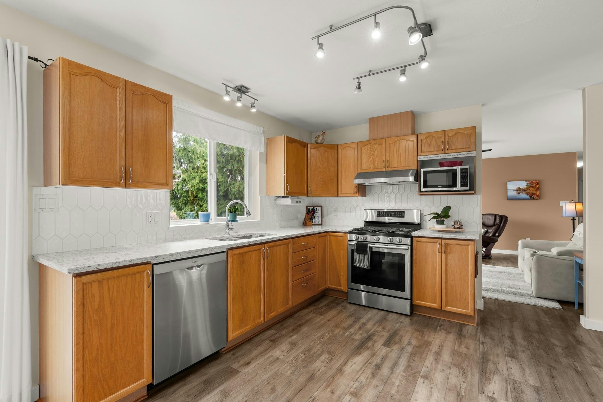 6365 Homestead Avenue, Sechelt, BC, V7Z 0M7 - 14