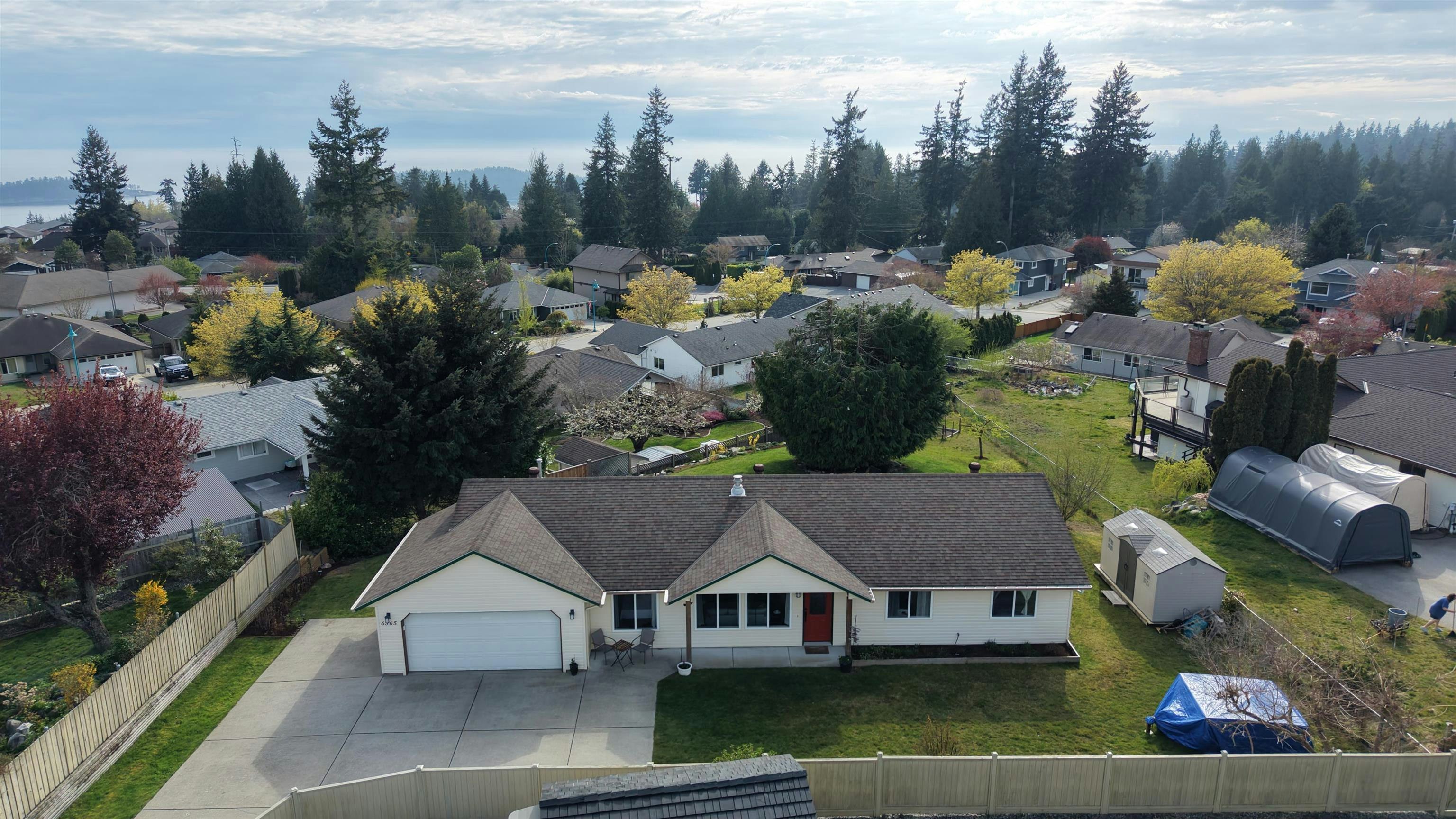 6365 Homestead Avenue, Sechelt, BC, V7Z 0M7 - 3