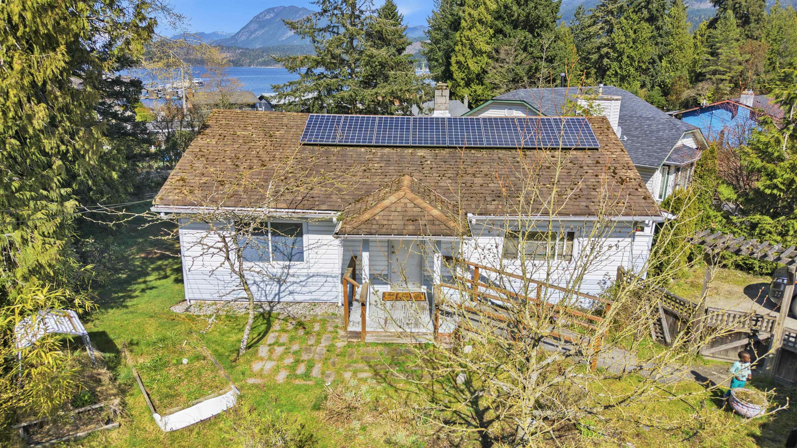 5689 Porpoise Bay Road, Sechelt, BC, V0N 1V0 - 29