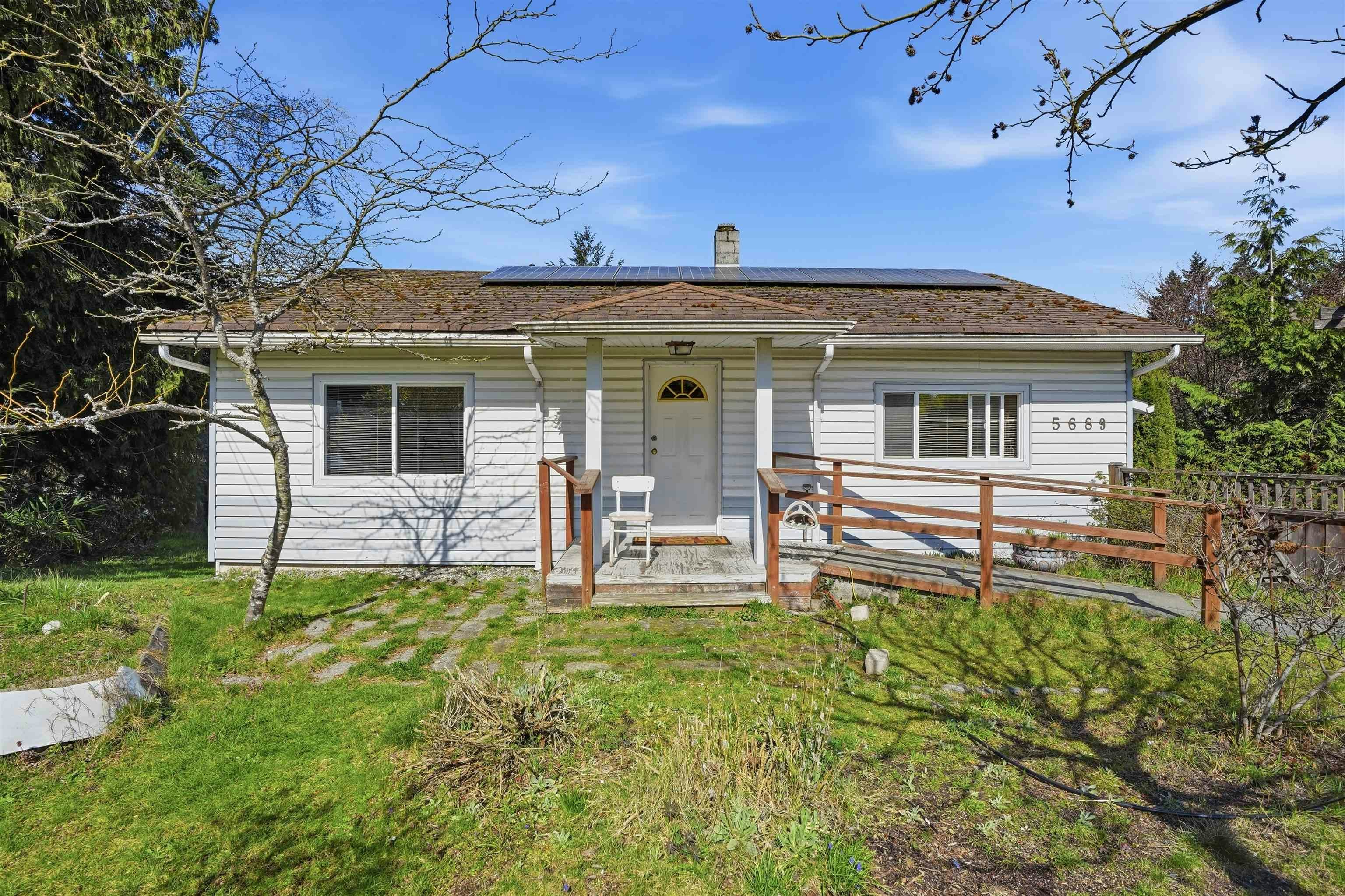 5689 Porpoise Bay Road, Sechelt, BC, V0N 1V0 - 27