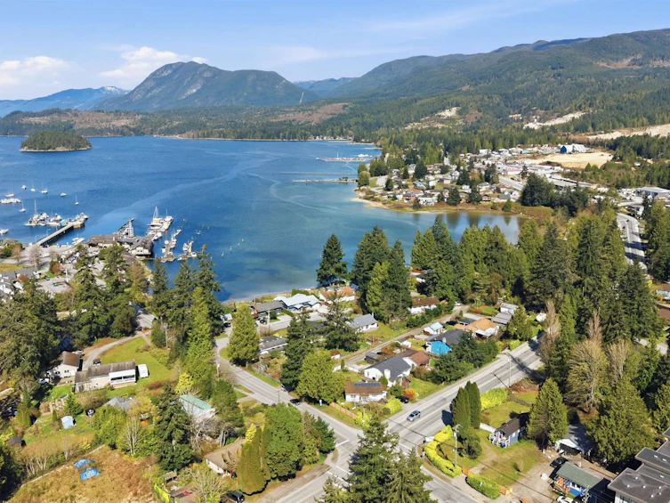 5689 Porpoise Bay Road, Sechelt, BC, V0N 1V0 - 3