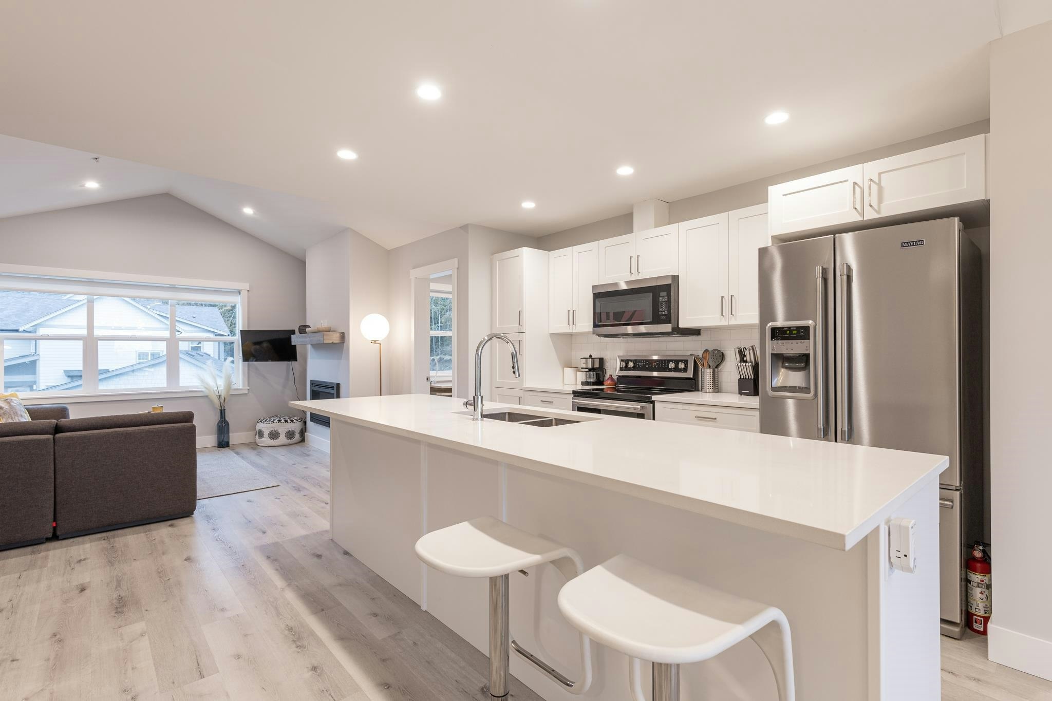 1-950 Woodsworth Road, Gibsons, BC, V0N 1V7