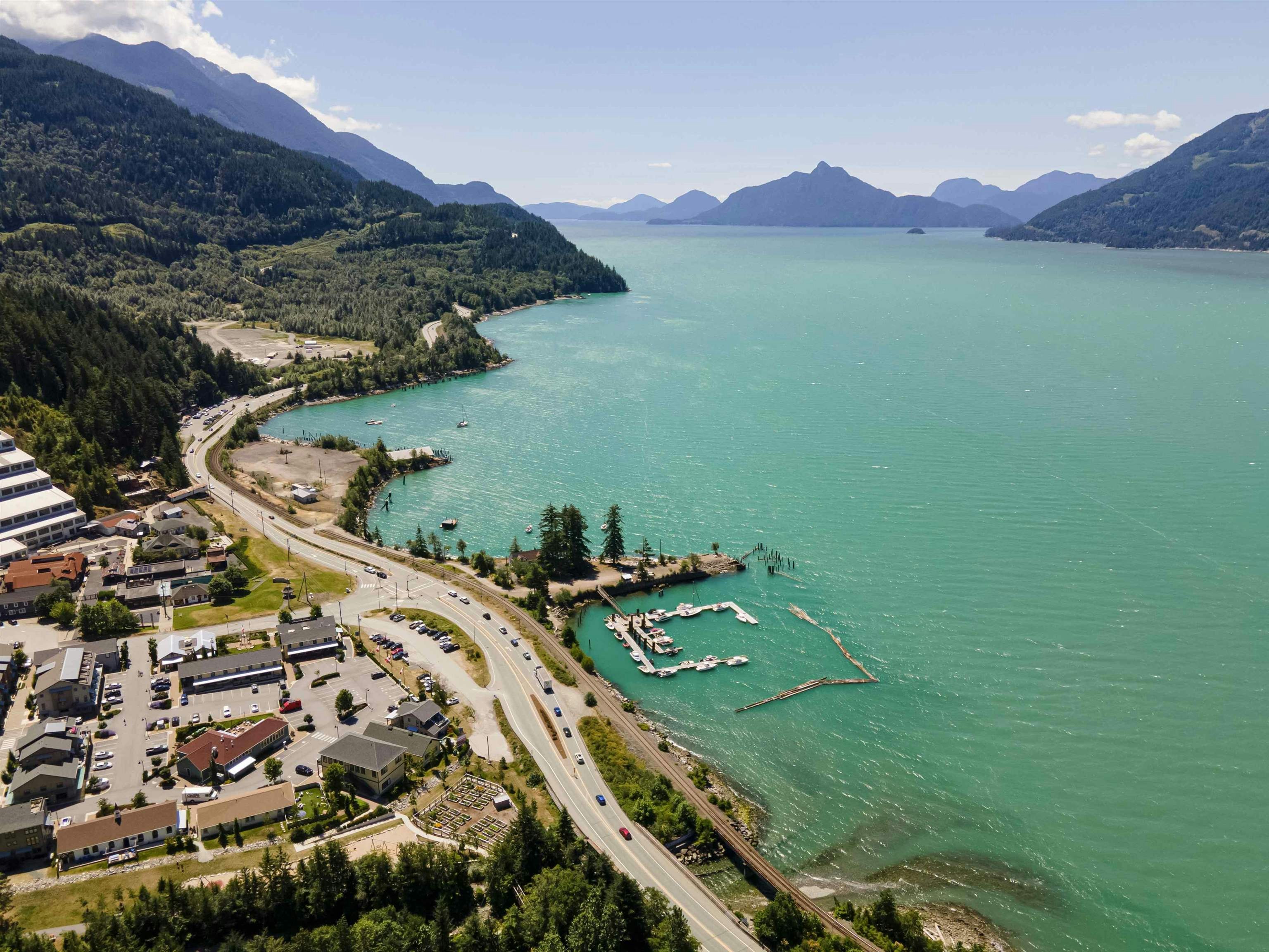 819 Britannia Way, Squamish, BC, V8B 1J2 - 33