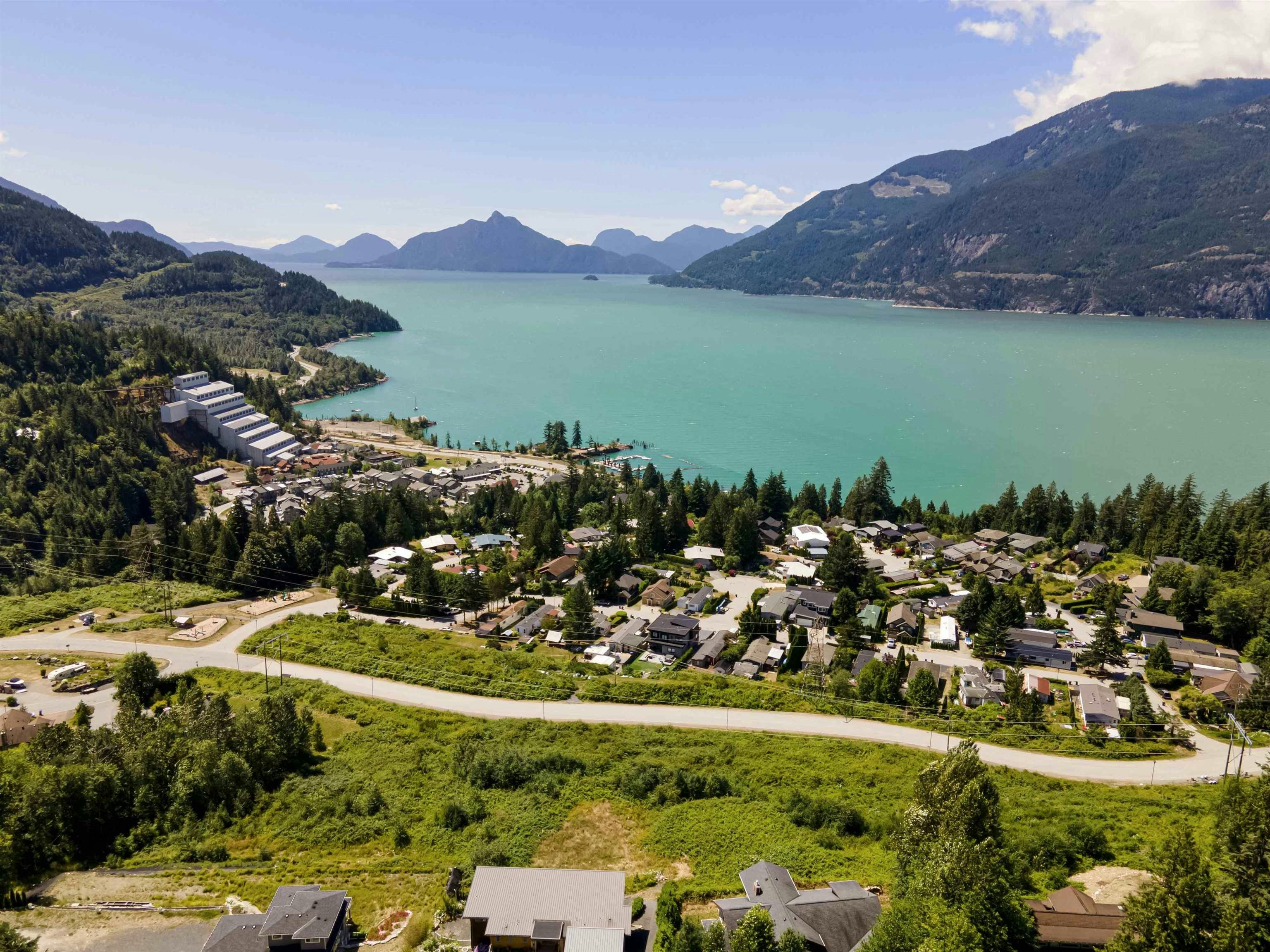 819 Britannia Way, Squamish, BC, V8B 1J2 - 35