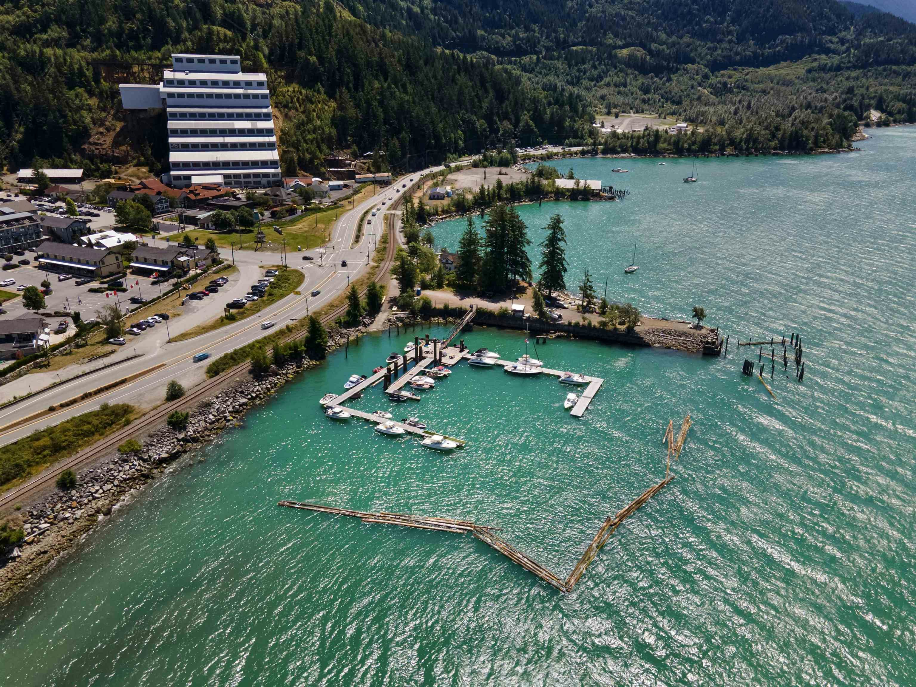 819 Britannia Way, Squamish, BC, V8B 1J2 - 34