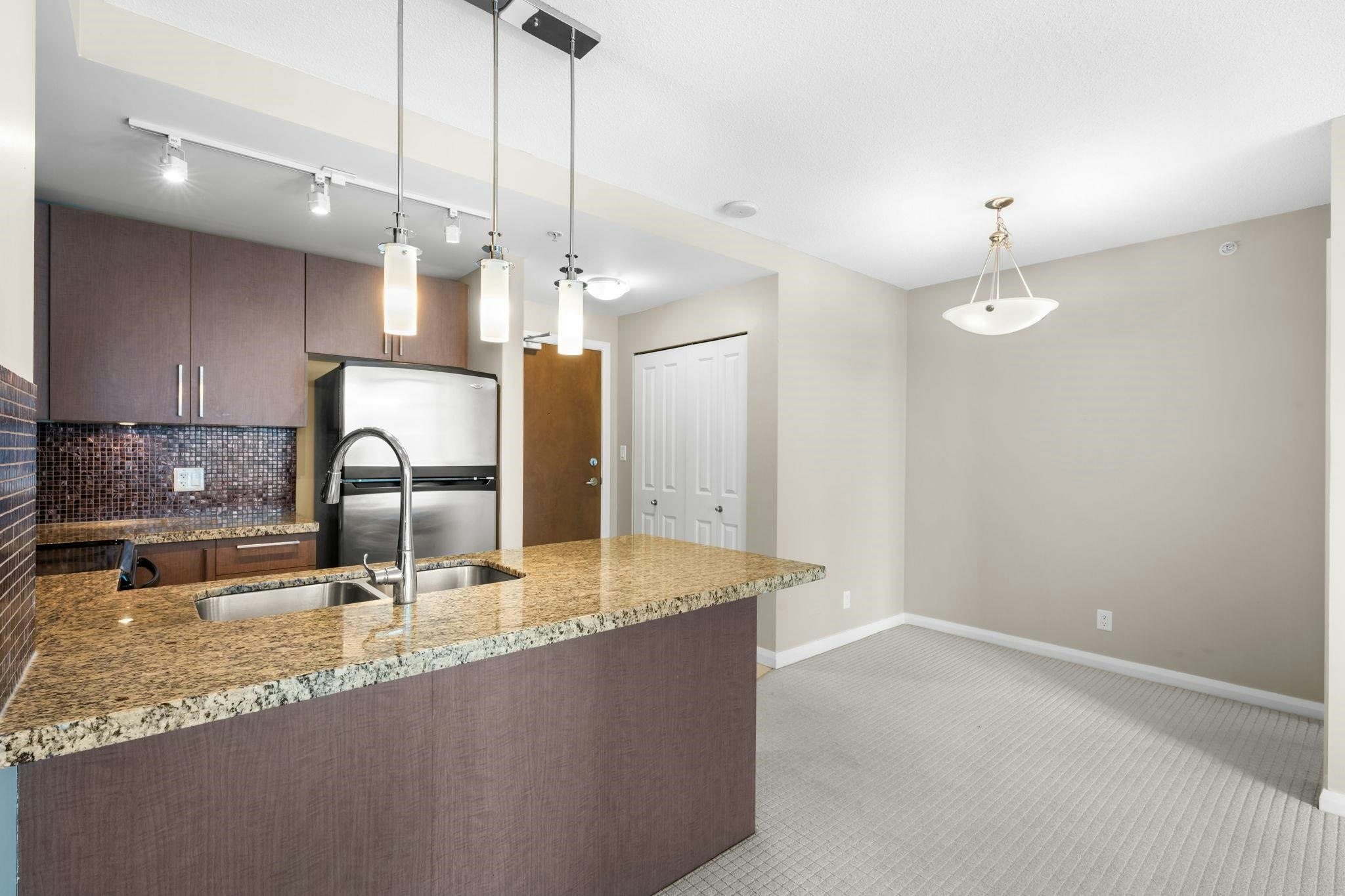 1709-888 Carnarvon Street, New Westminster, BC, V3M 0C6 - 7