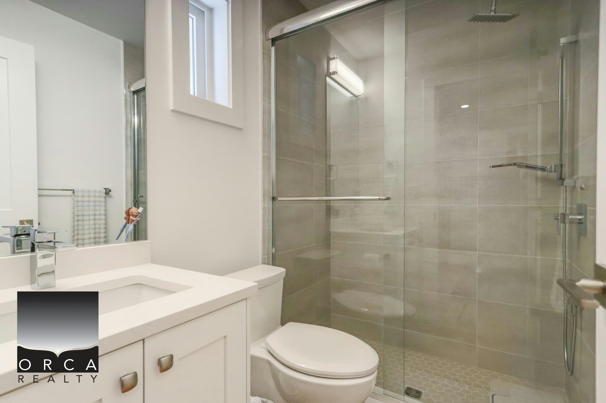 116 W Windsor Road, North Vancouver, BC, V7N 2M8 - 28