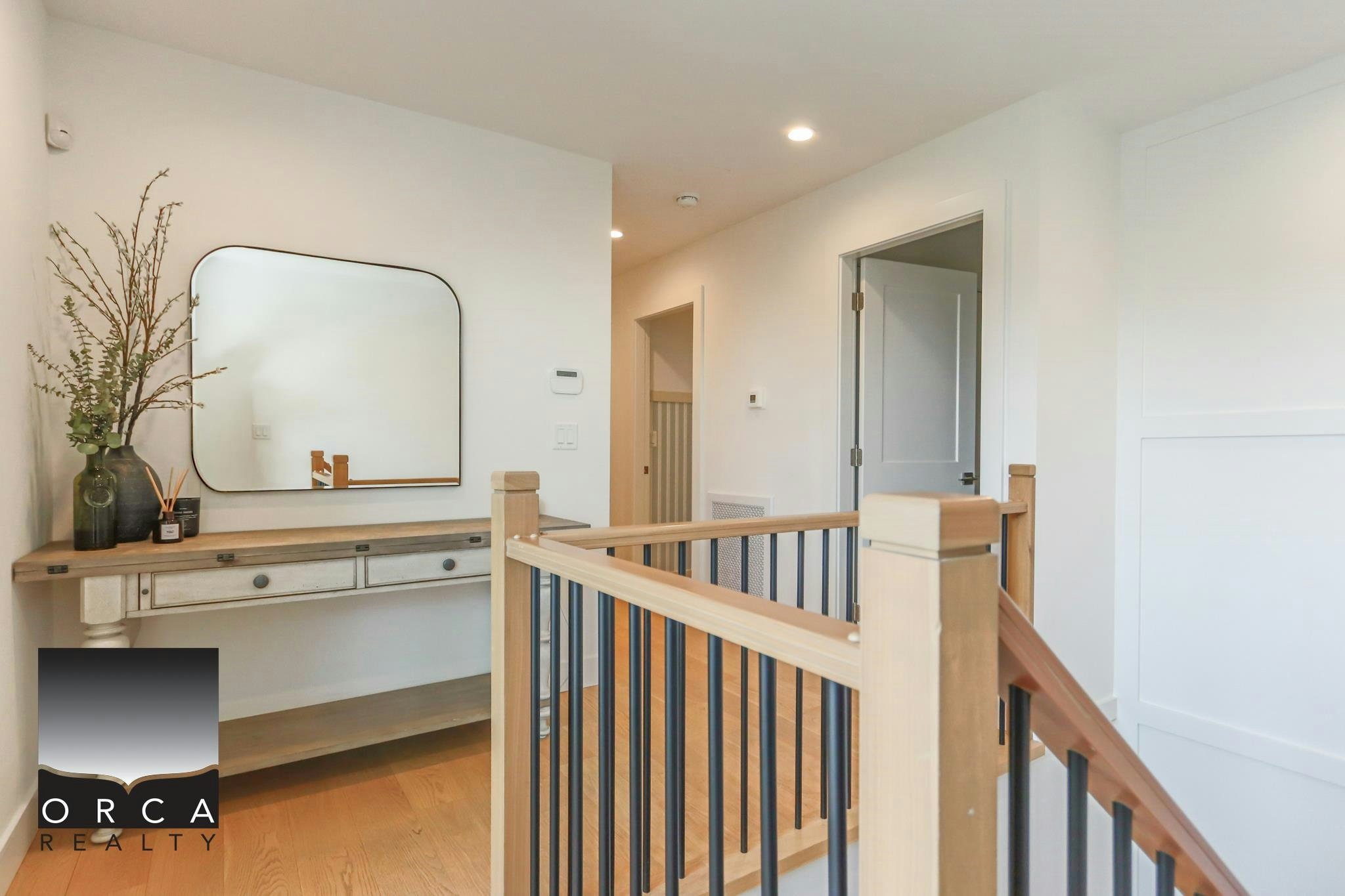 116 W Windsor Road, North Vancouver, BC, V7N 2M8 - 18