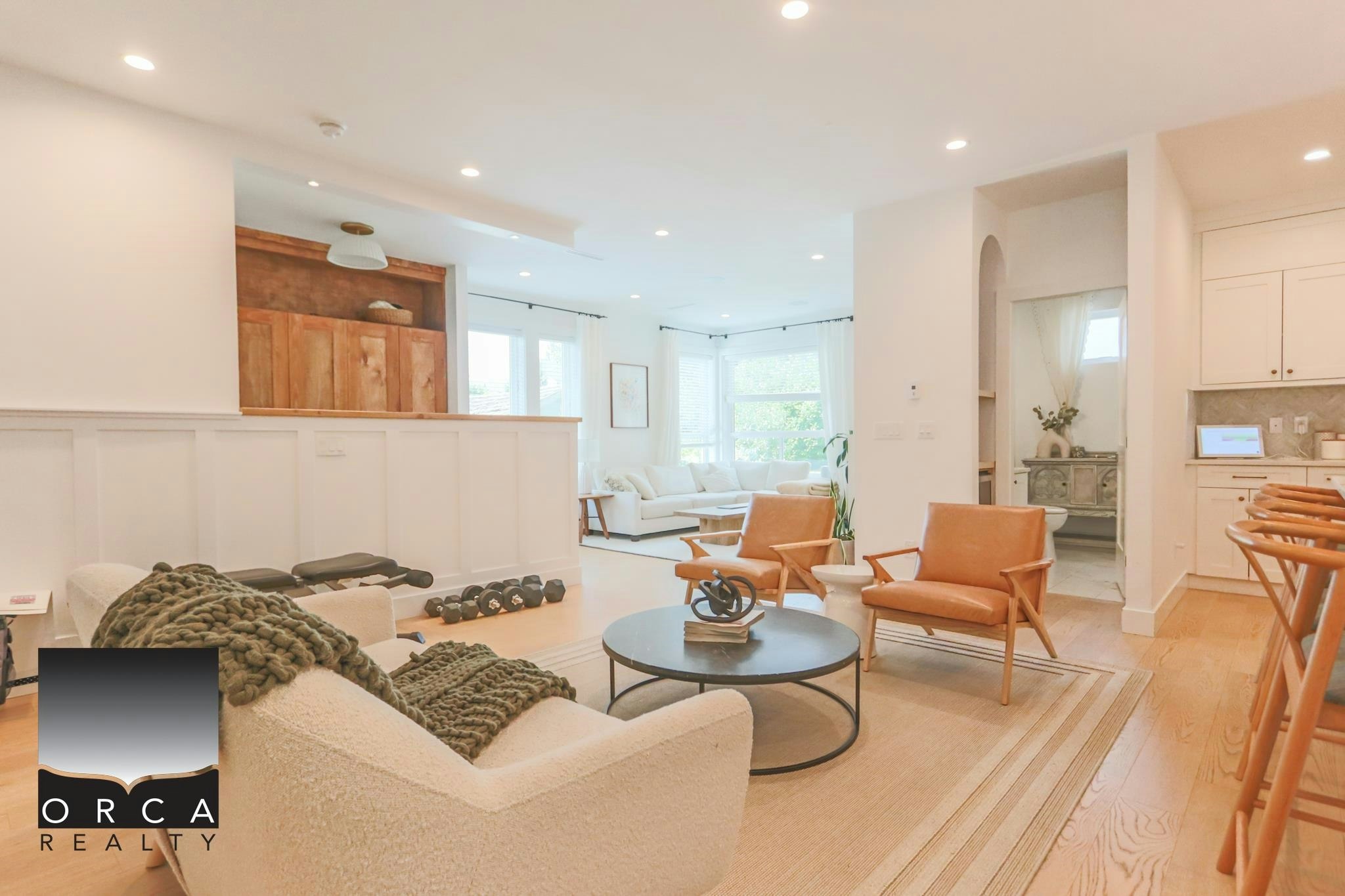 116 W Windsor Road, North Vancouver, BC, V7N 2M8 - 10