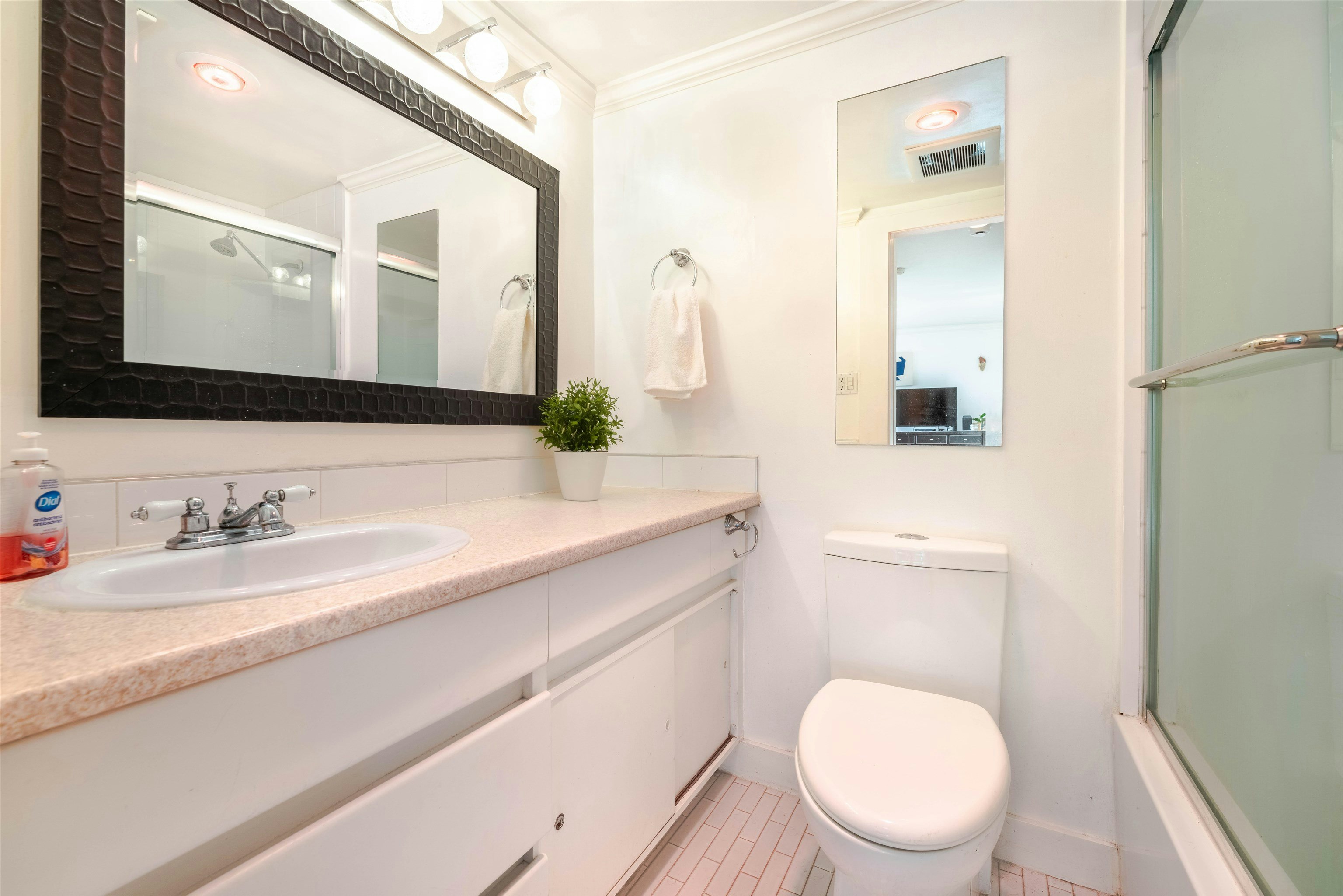 605-1251 Cardero Street, Vancouver, BC, V6G 2H9 - 15