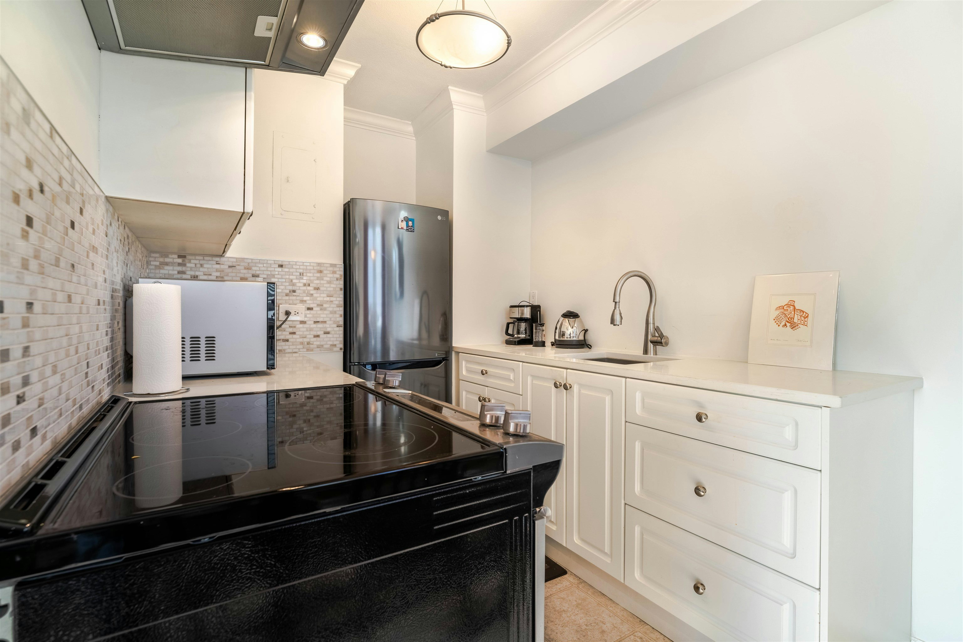 605-1251 Cardero Street, Vancouver, BC, V6G 2H9 - 12