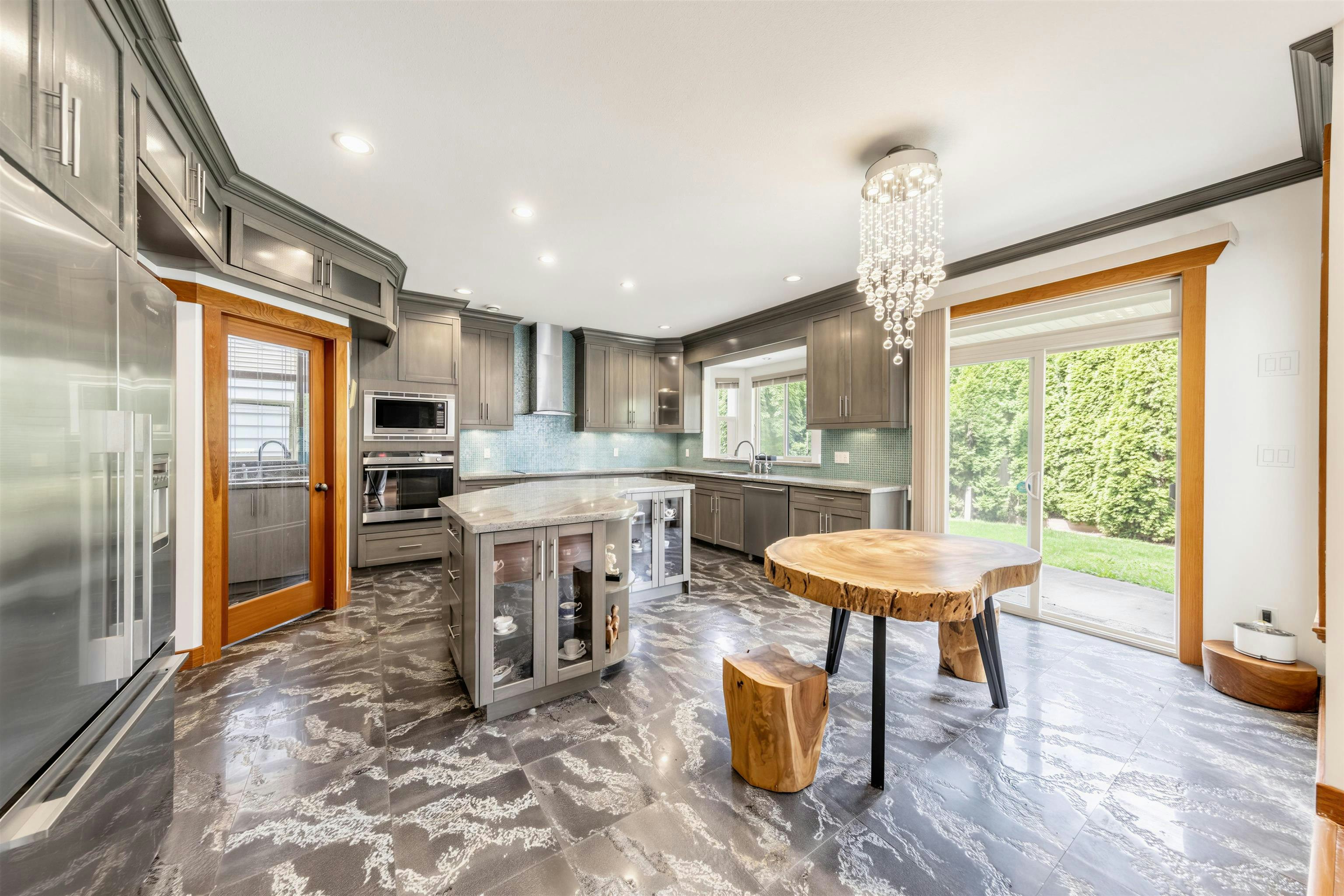 4451 Granville Avenue, Richmond, BC, V7C 1E2 - 13