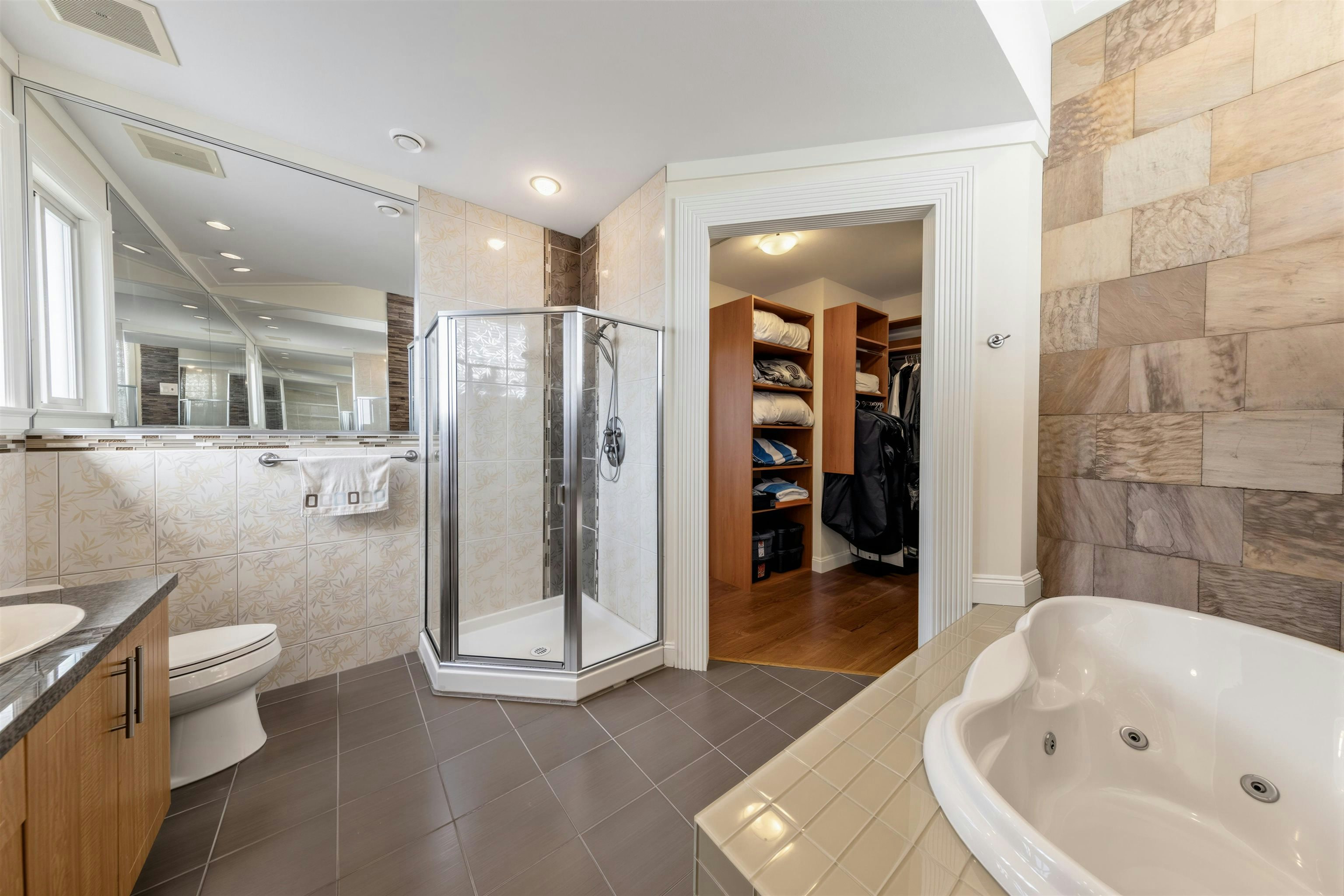 4451 Granville Avenue, Richmond, BC, V7C 1E2 - 25