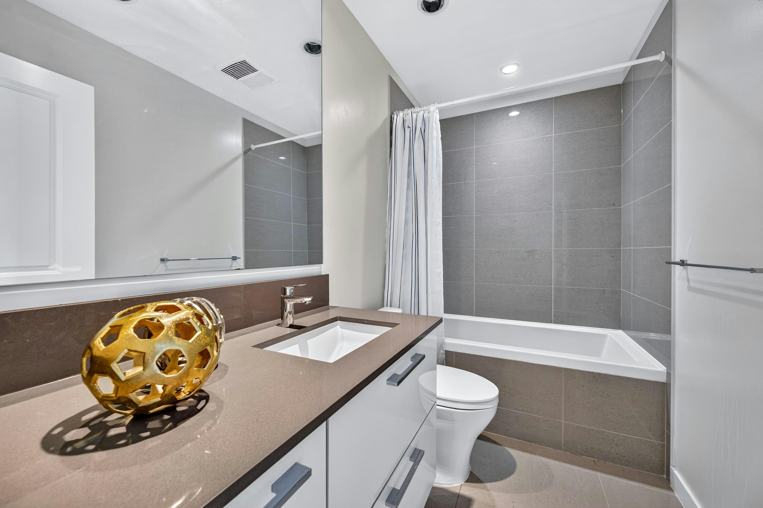 1302-3487 Binning Road, Vancouver, BC, V6S 0K8 - 37