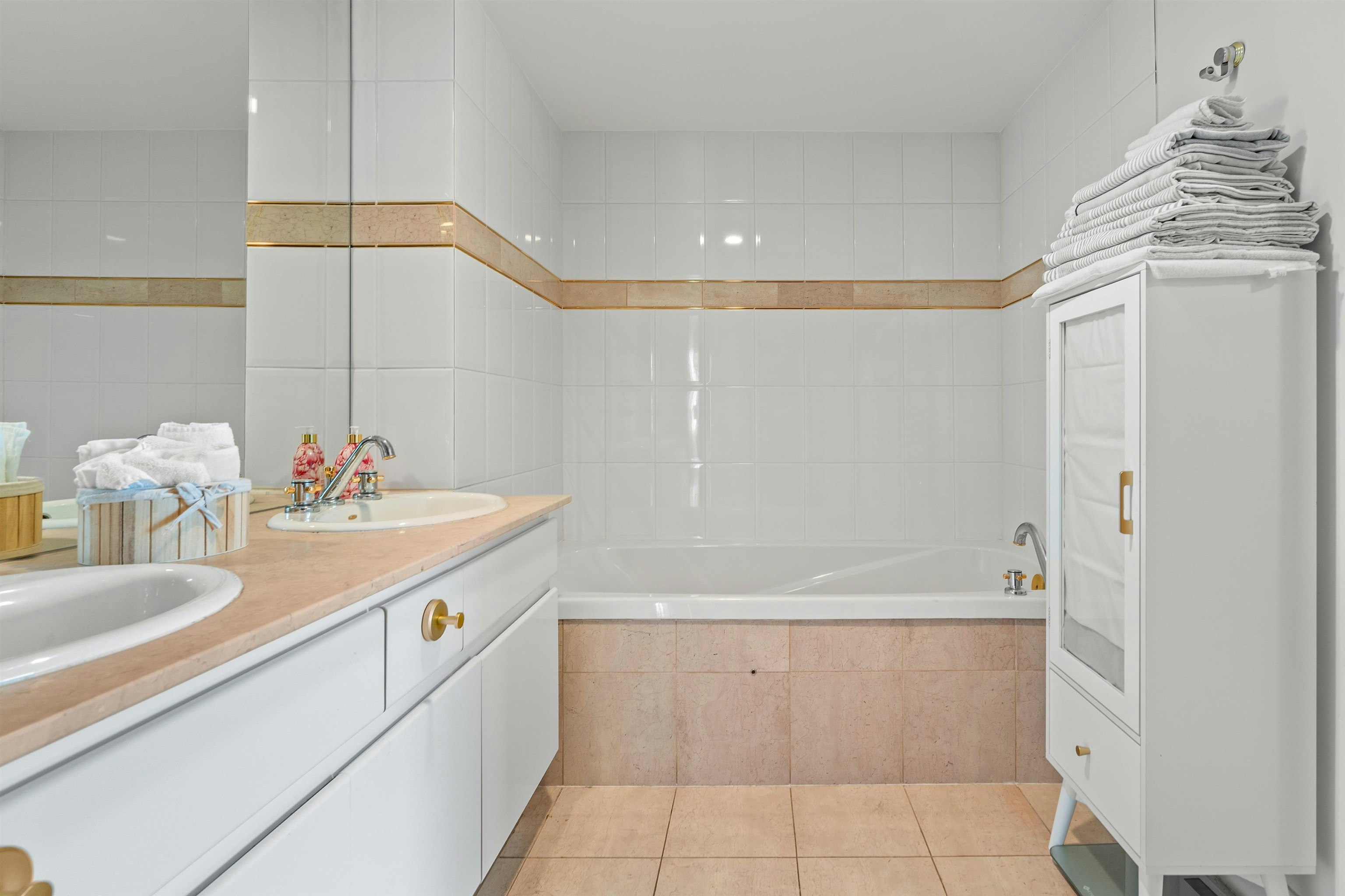 12D-328 Taylor Way, West Vancouver, BC, V7T 2Y1 - 34