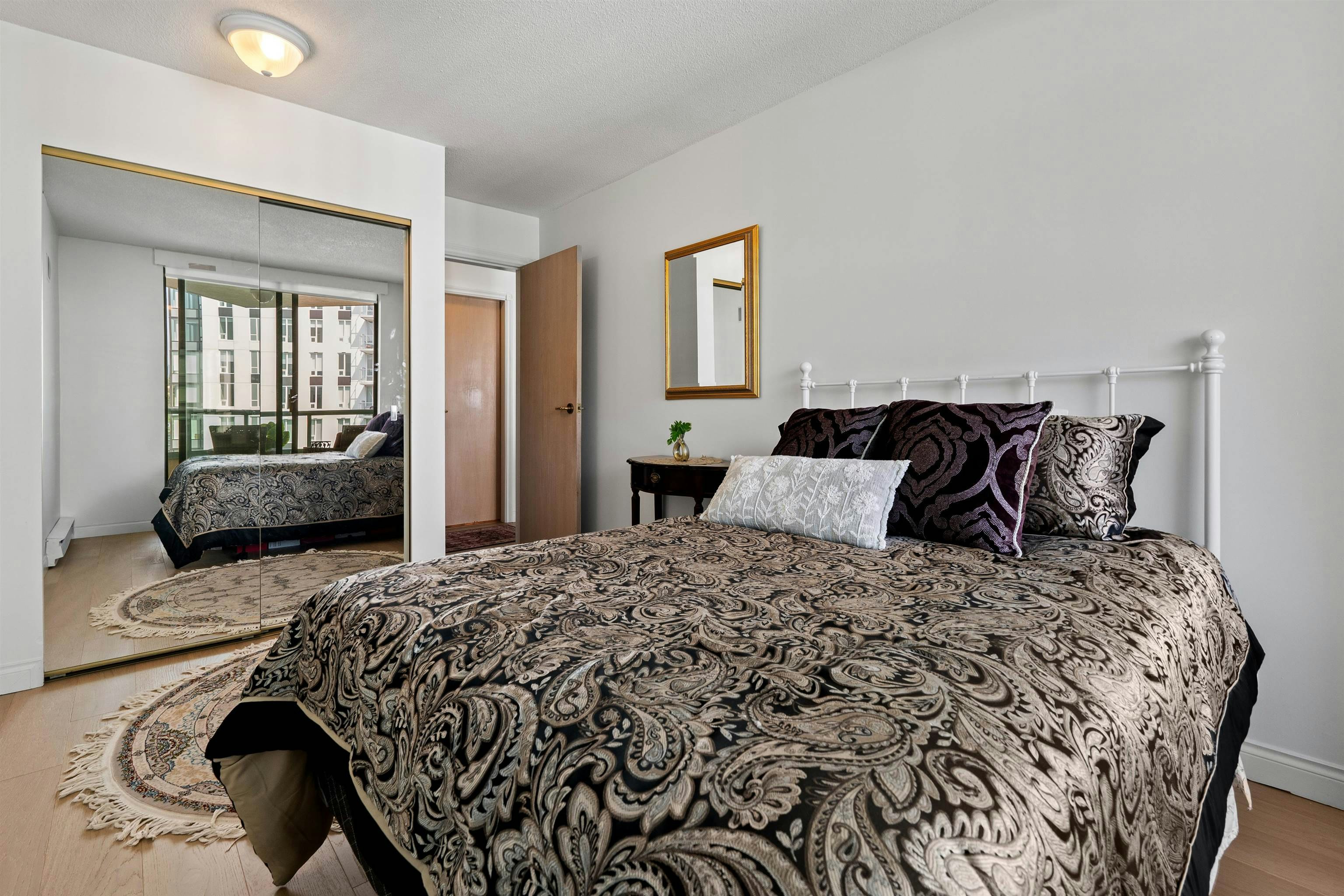12D-328 Taylor Way, West Vancouver, BC, V7T 2Y1 - 24