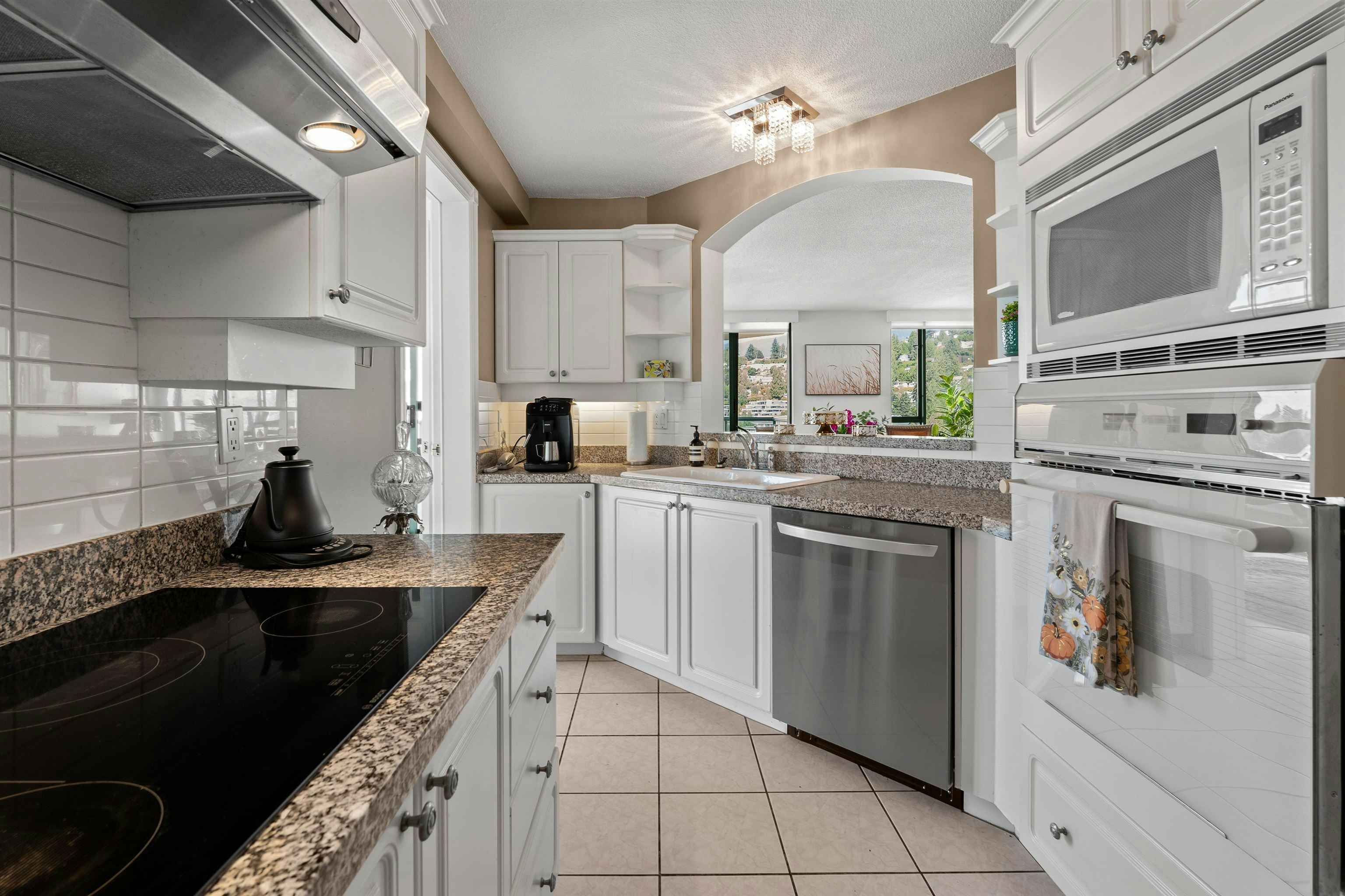 12D-328 Taylor Way, West Vancouver, BC, V7T 2Y1 - 19