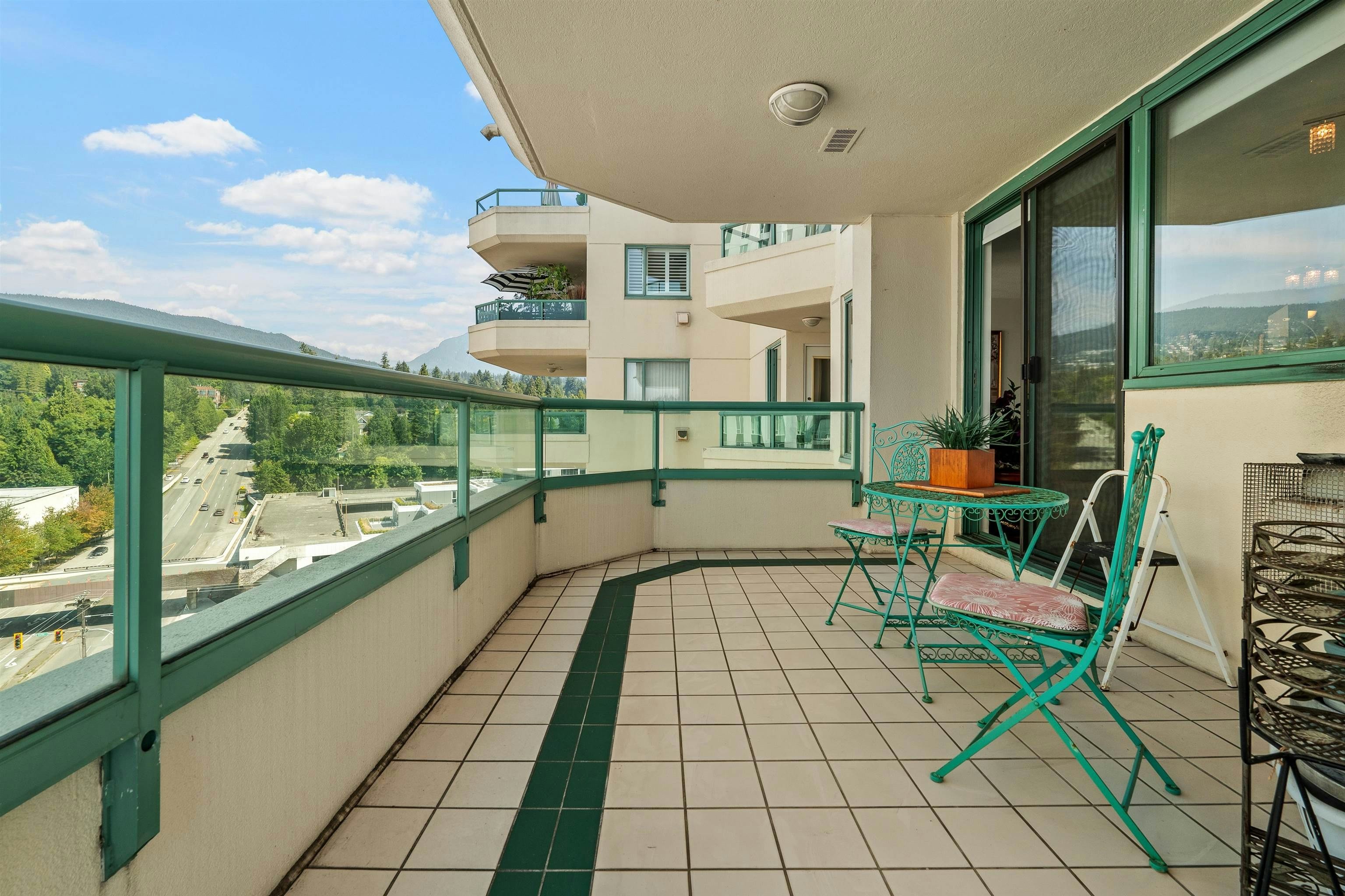 12D-328 Taylor Way, West Vancouver, BC, V7T 2Y1 - 9