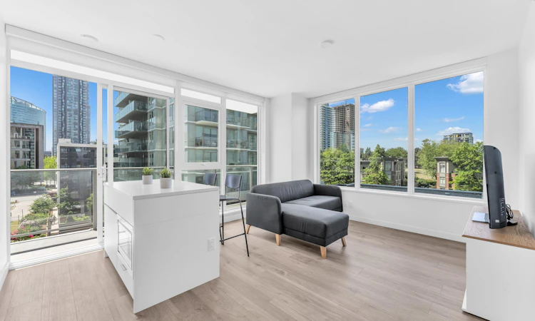 510-13428 105 Avenue