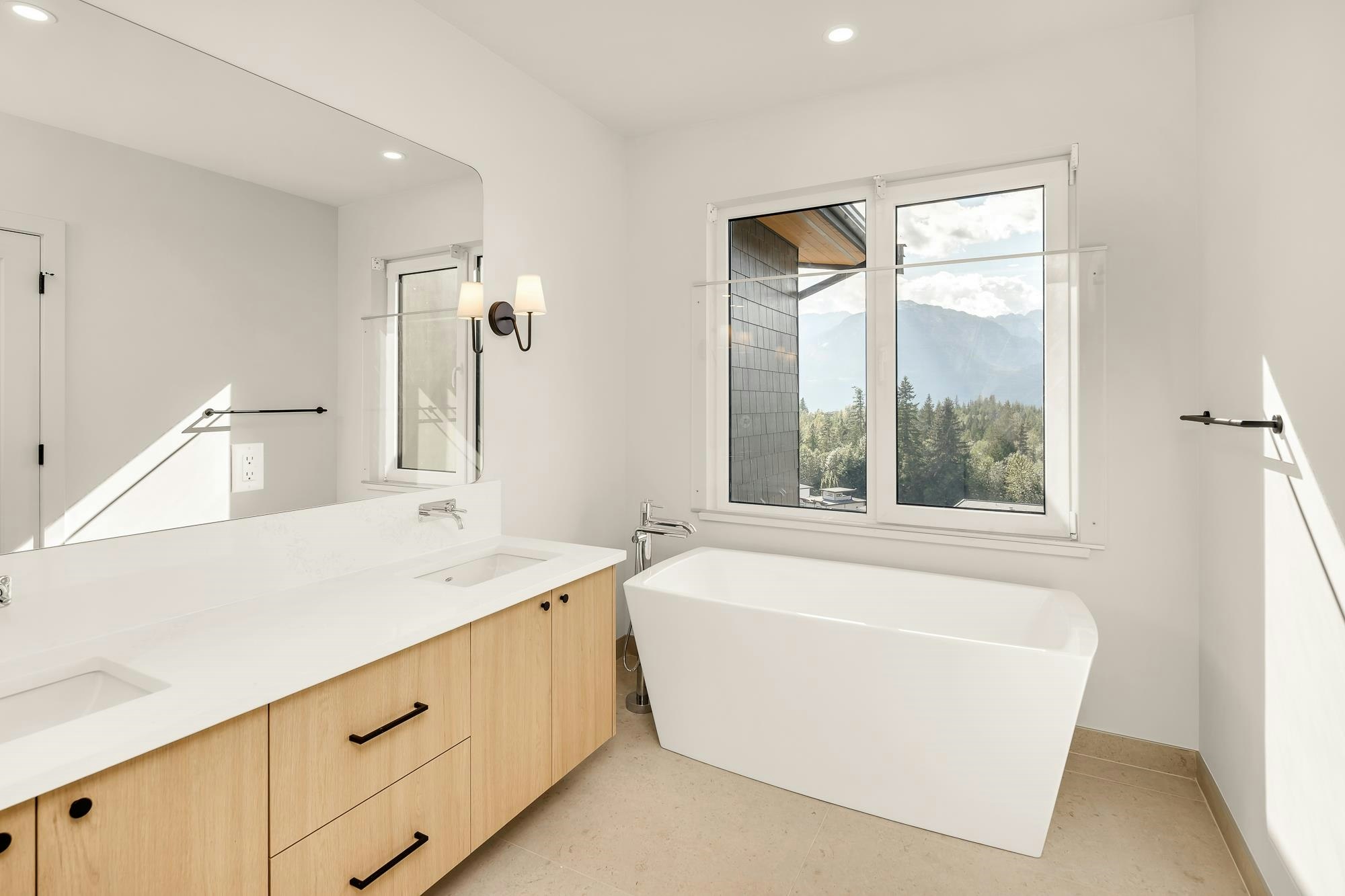 11-3407 Mamquam Road, Squamish, BC, V8B 1E4 - 5