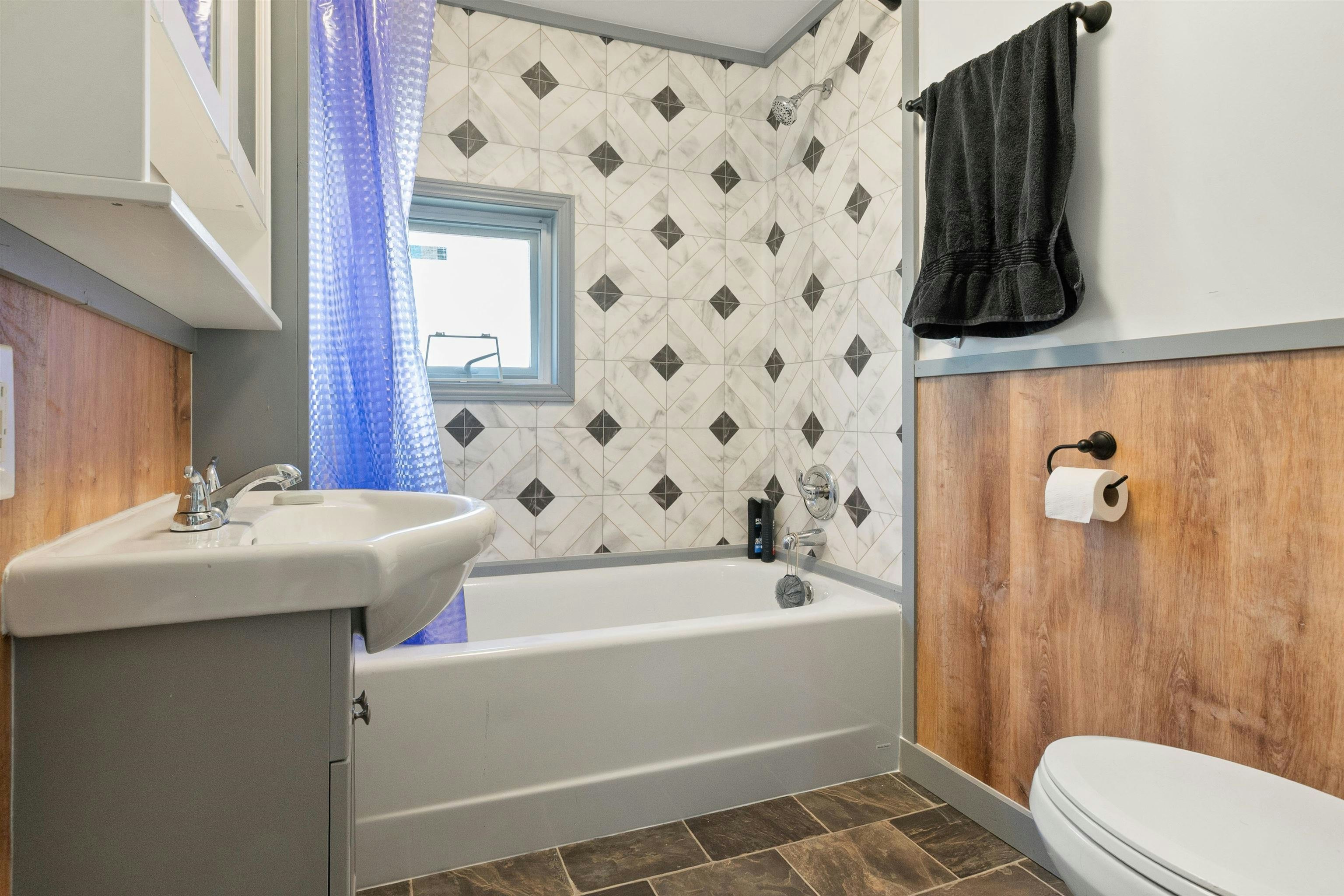 944 3rd Avenue, Hope, BC, V0X 1L0 - 8