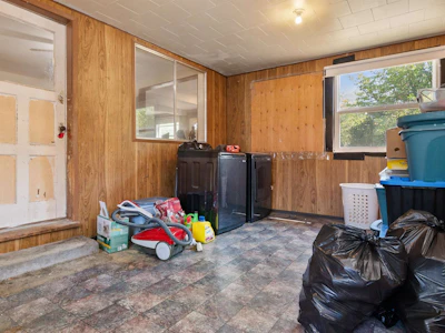 944 3rd Avenue - 4